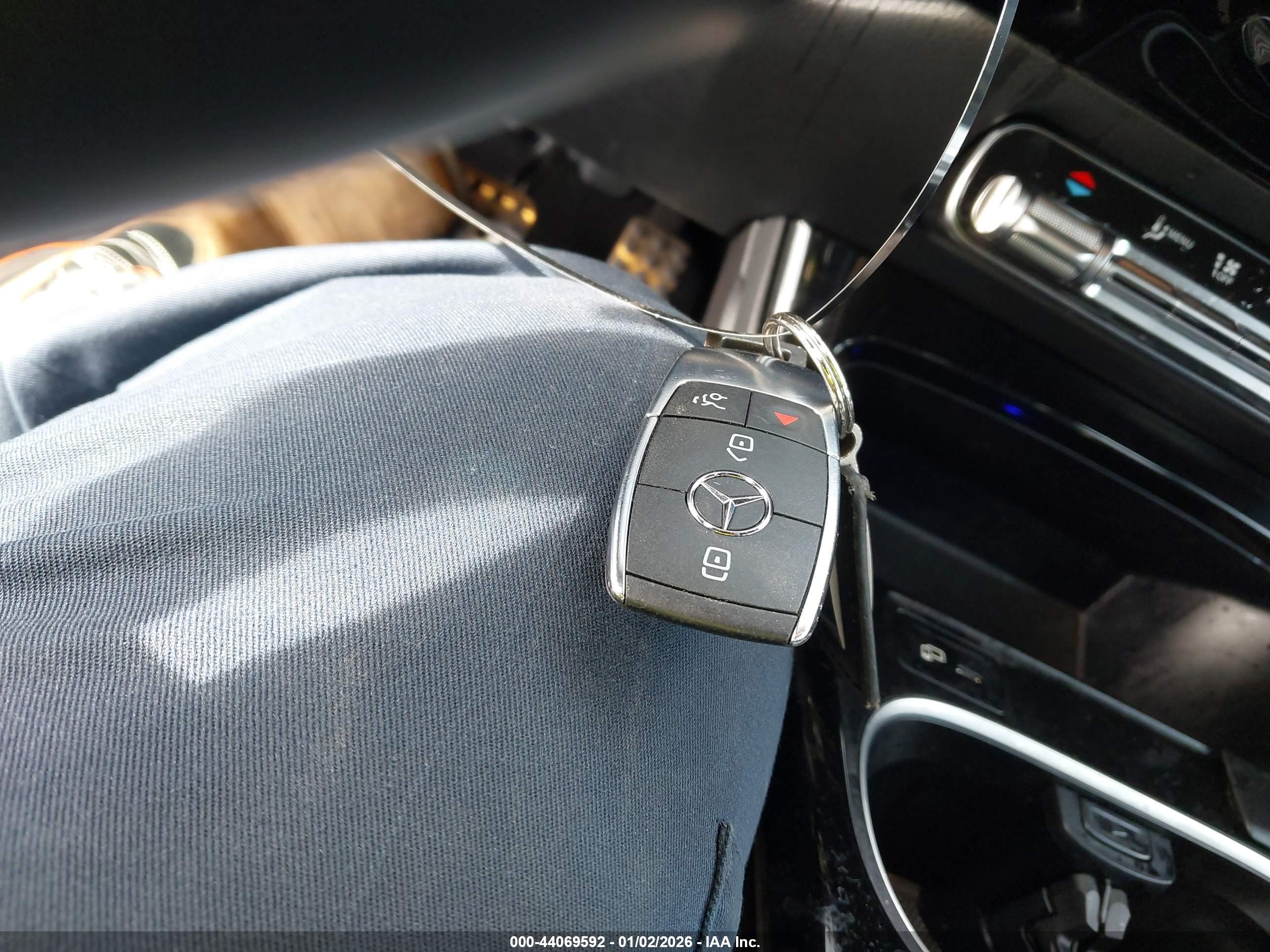 MERCEDES-BENZ CLA image 11