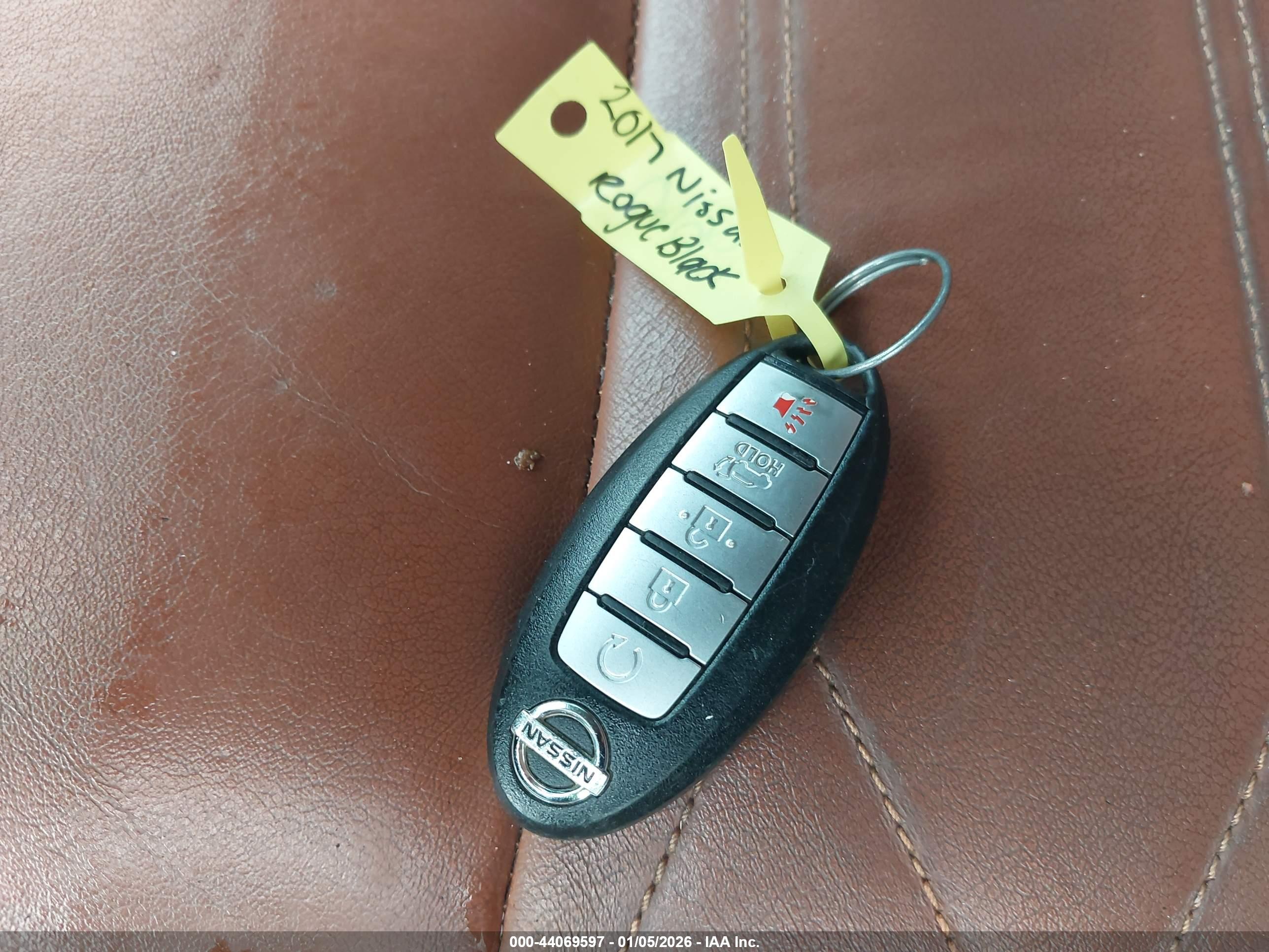 NISSAN ROGUE image 11