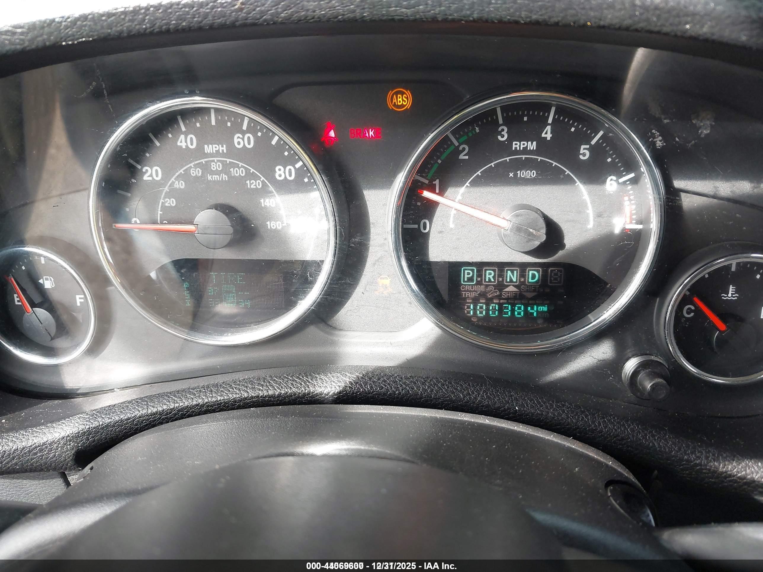 JEEP WRANGLER image 7