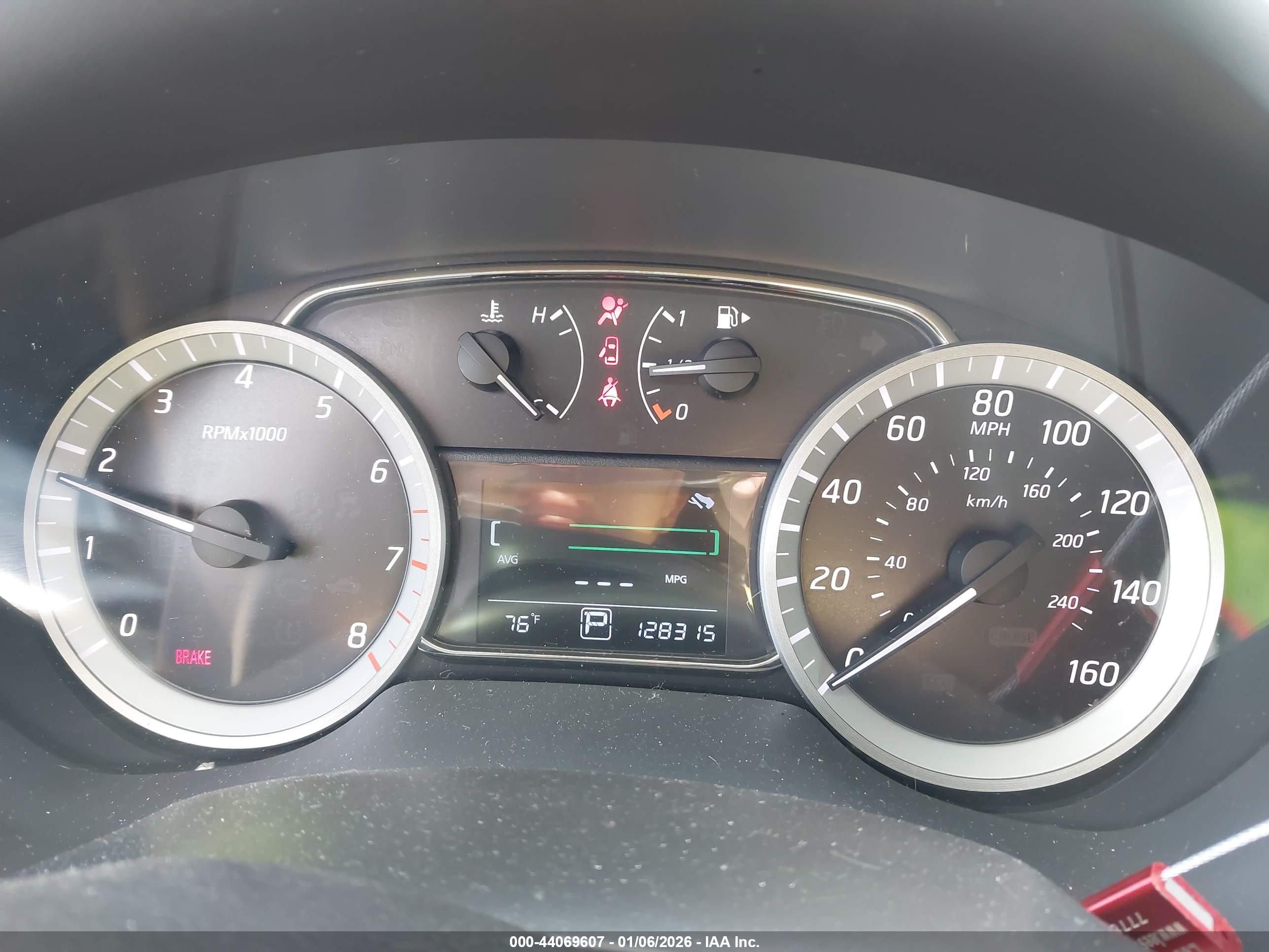 NISSAN SENTRA image 7