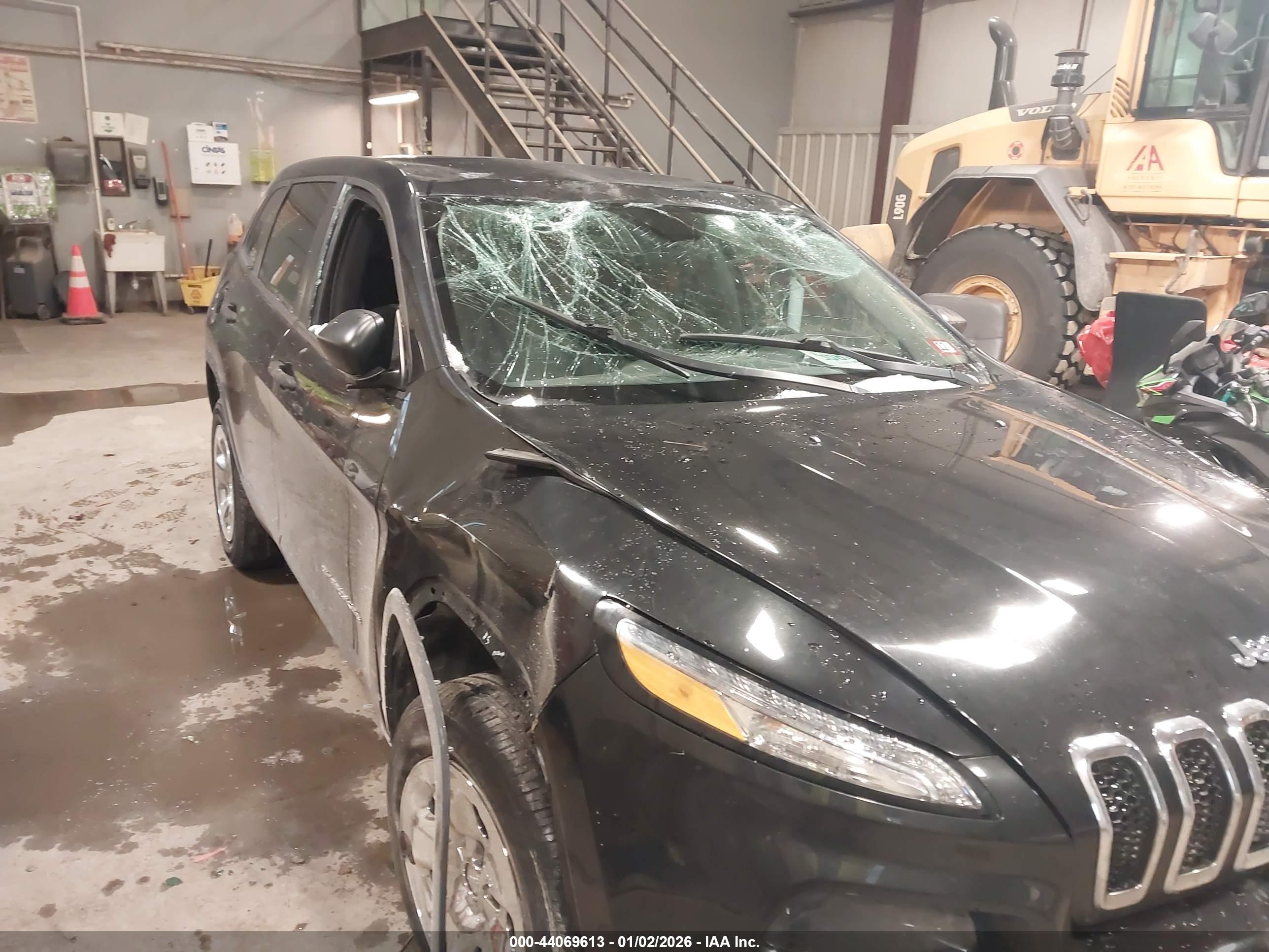 JEEP CHEROKEE image 6