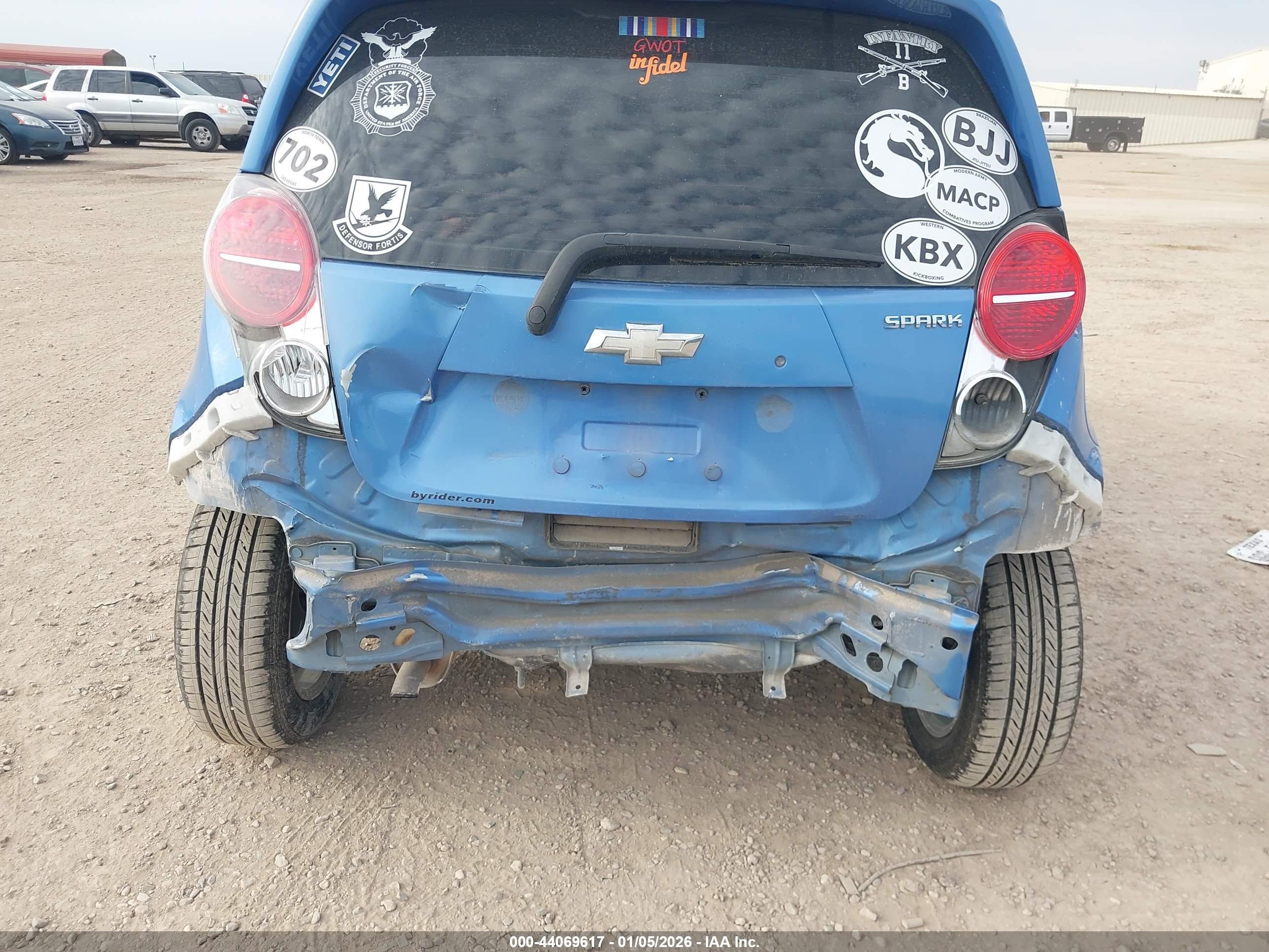 CHEVROLET SPARK image 6