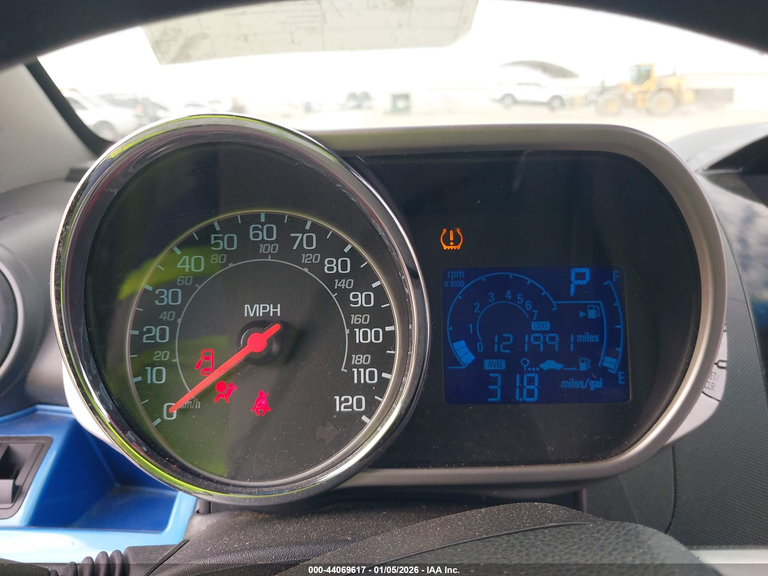 CHEVROLET SPARK image 7