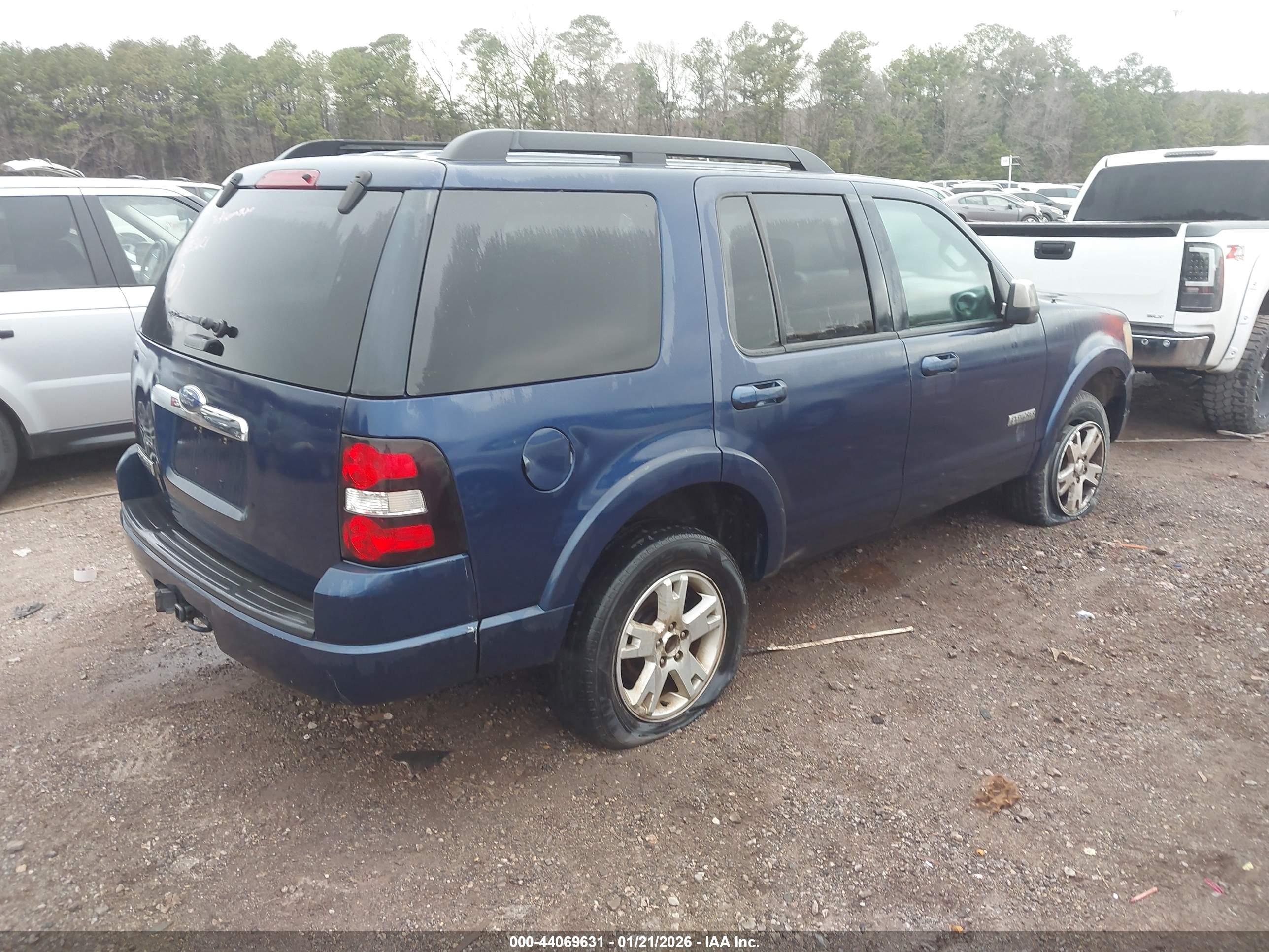 FORD EXPLORER image 4