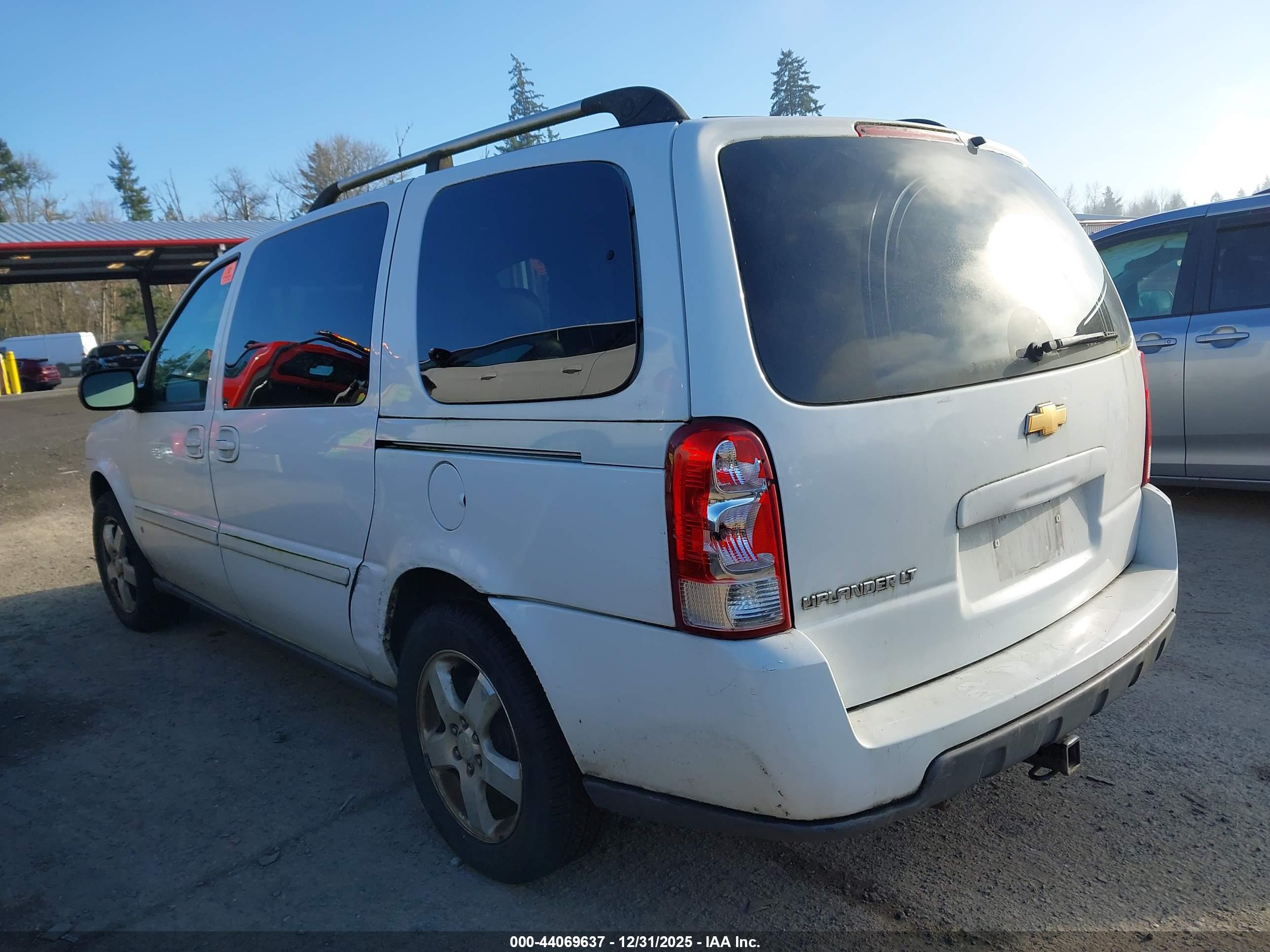 CHEVROLET UPLANDER image 3