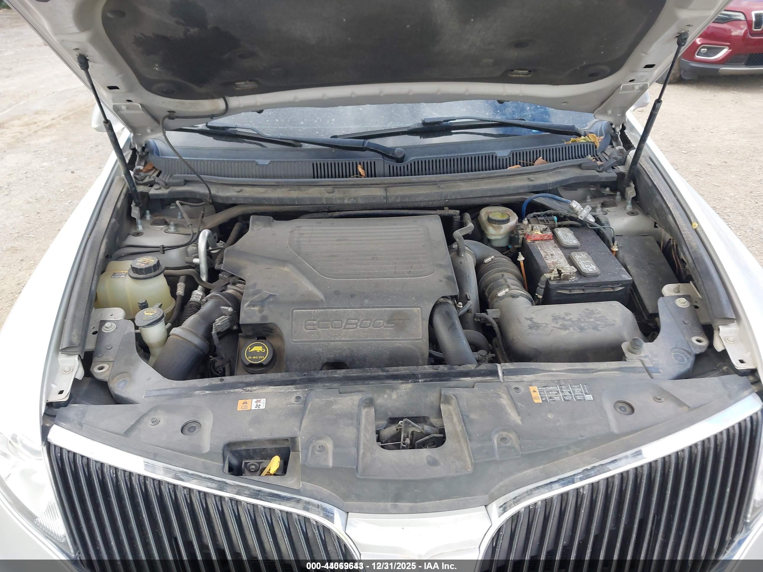 LINCOLN MKT image 10