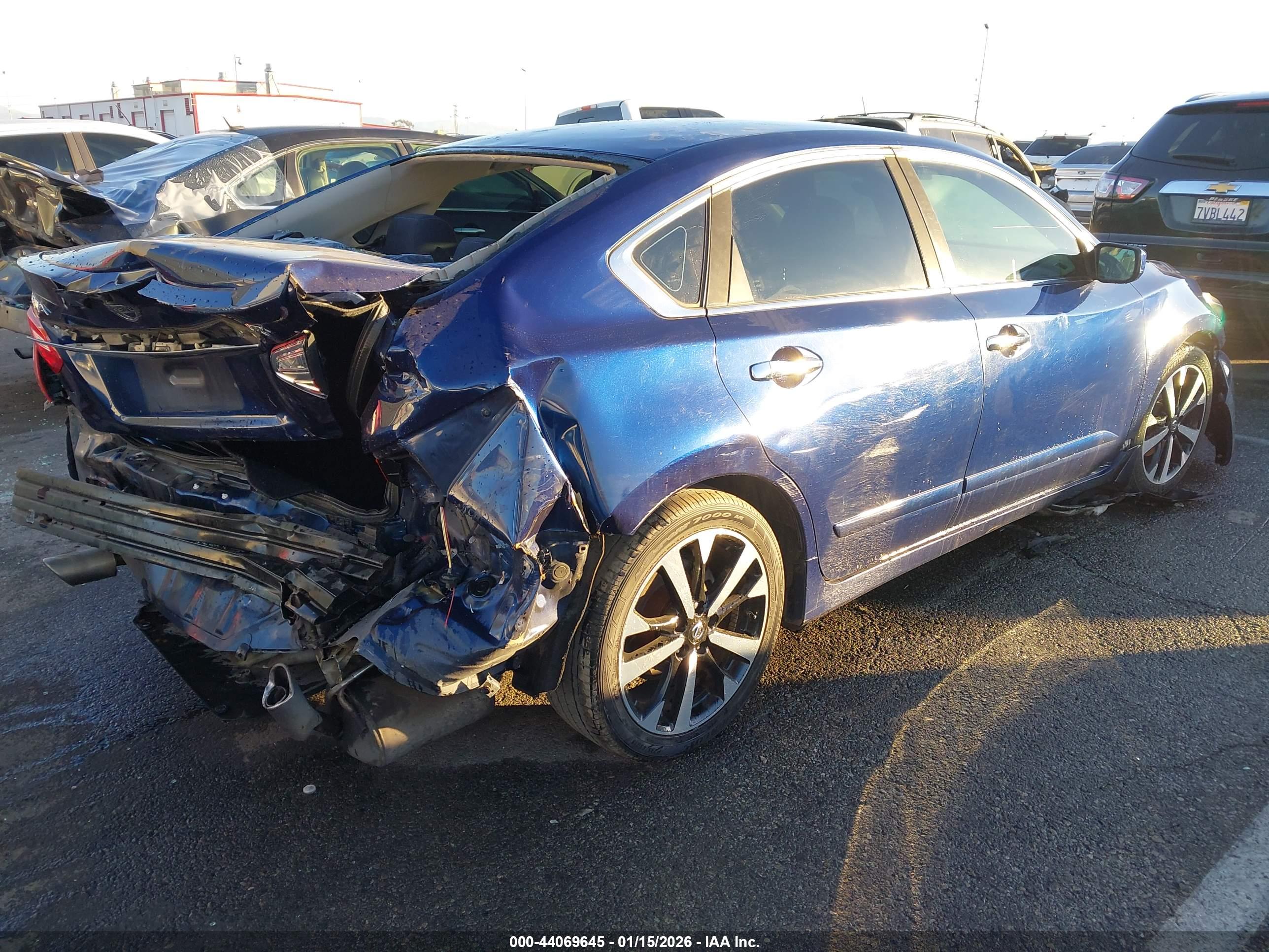 NISSAN ALTIMA image 4