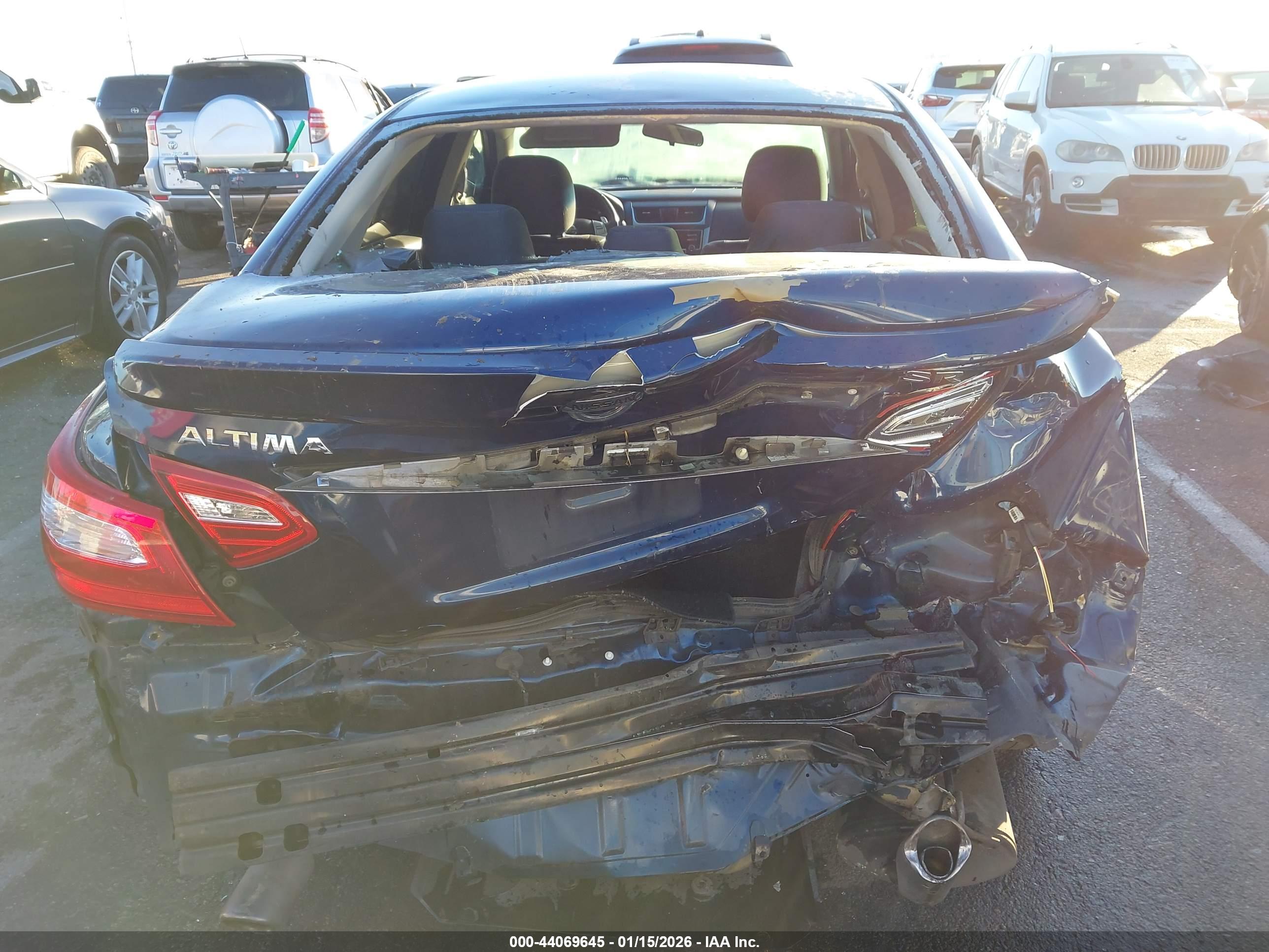 NISSAN ALTIMA image 6