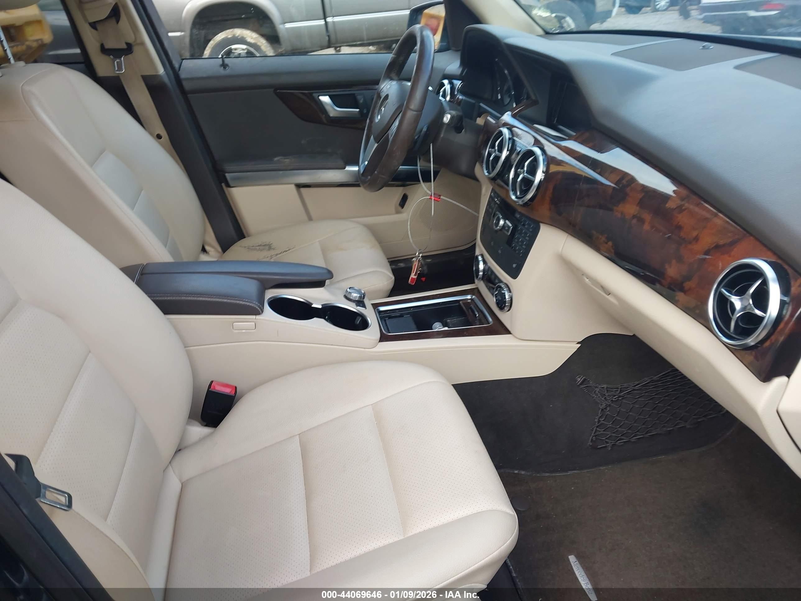 MERCEDES-BENZ GLK image 5