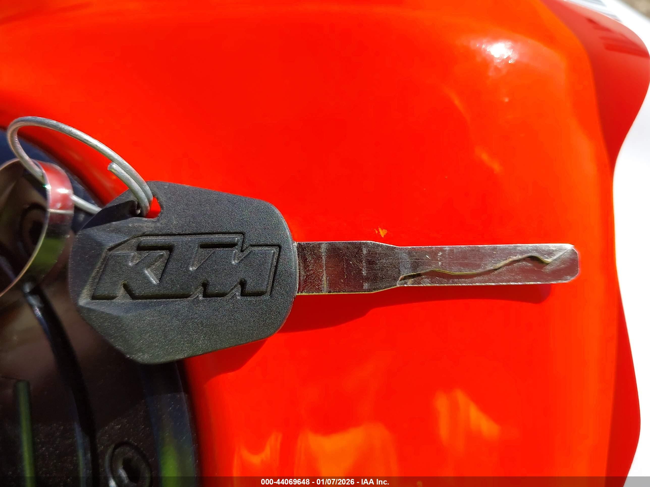 KTM 390 image 11