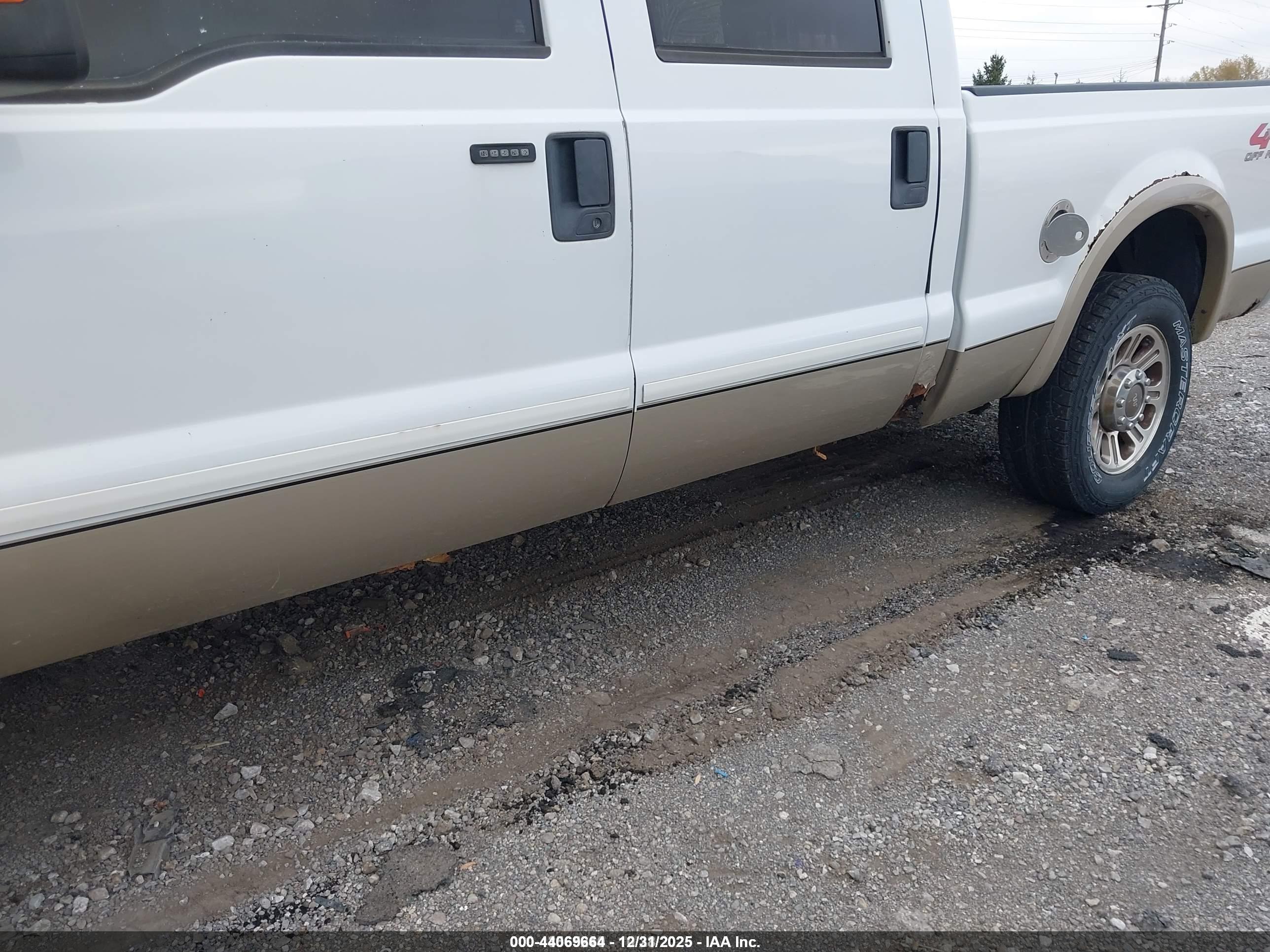 FORD F-250 image 6