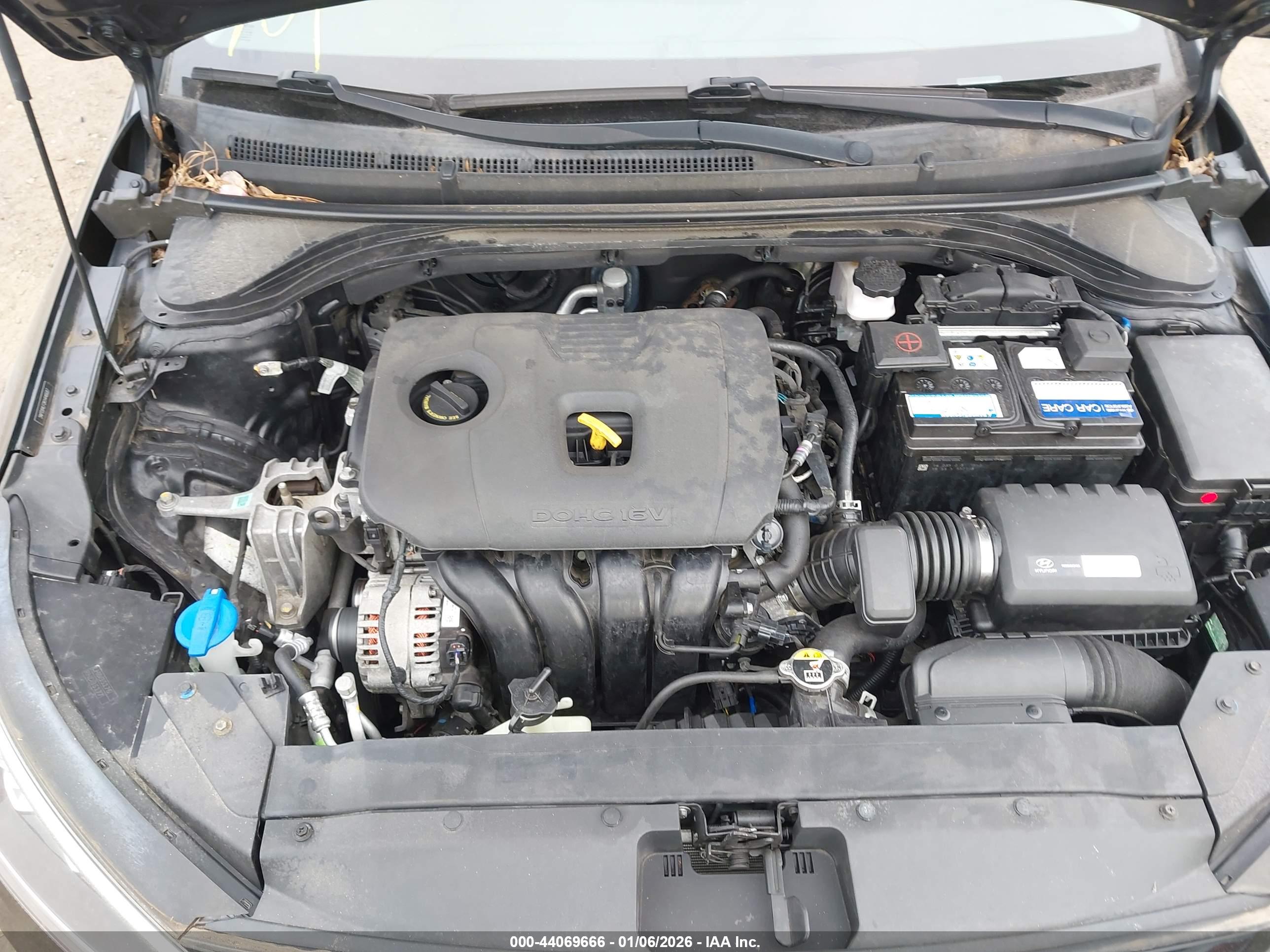 HYUNDAI ELANTRA image 10