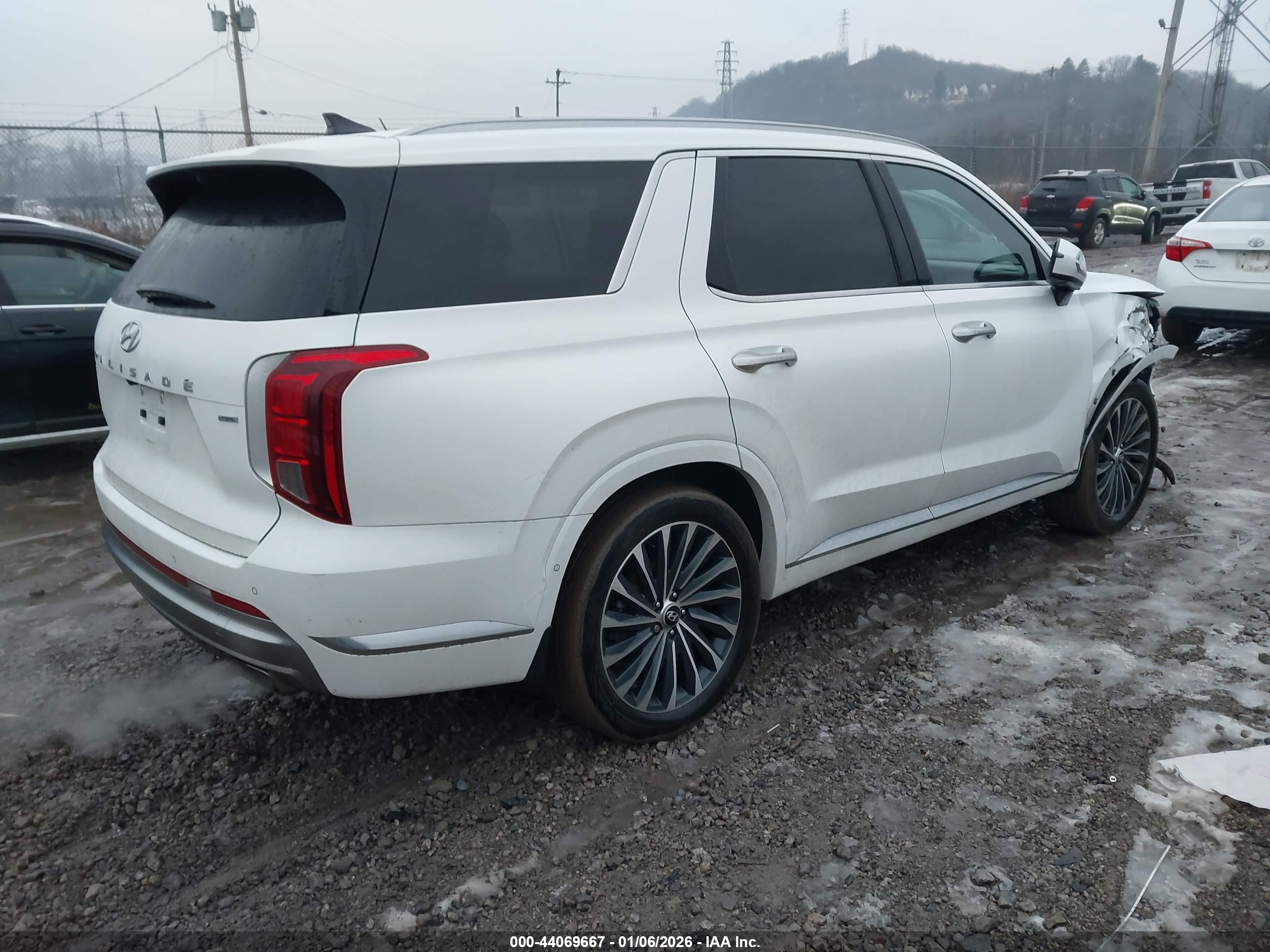 HYUNDAI PALISADE image 4