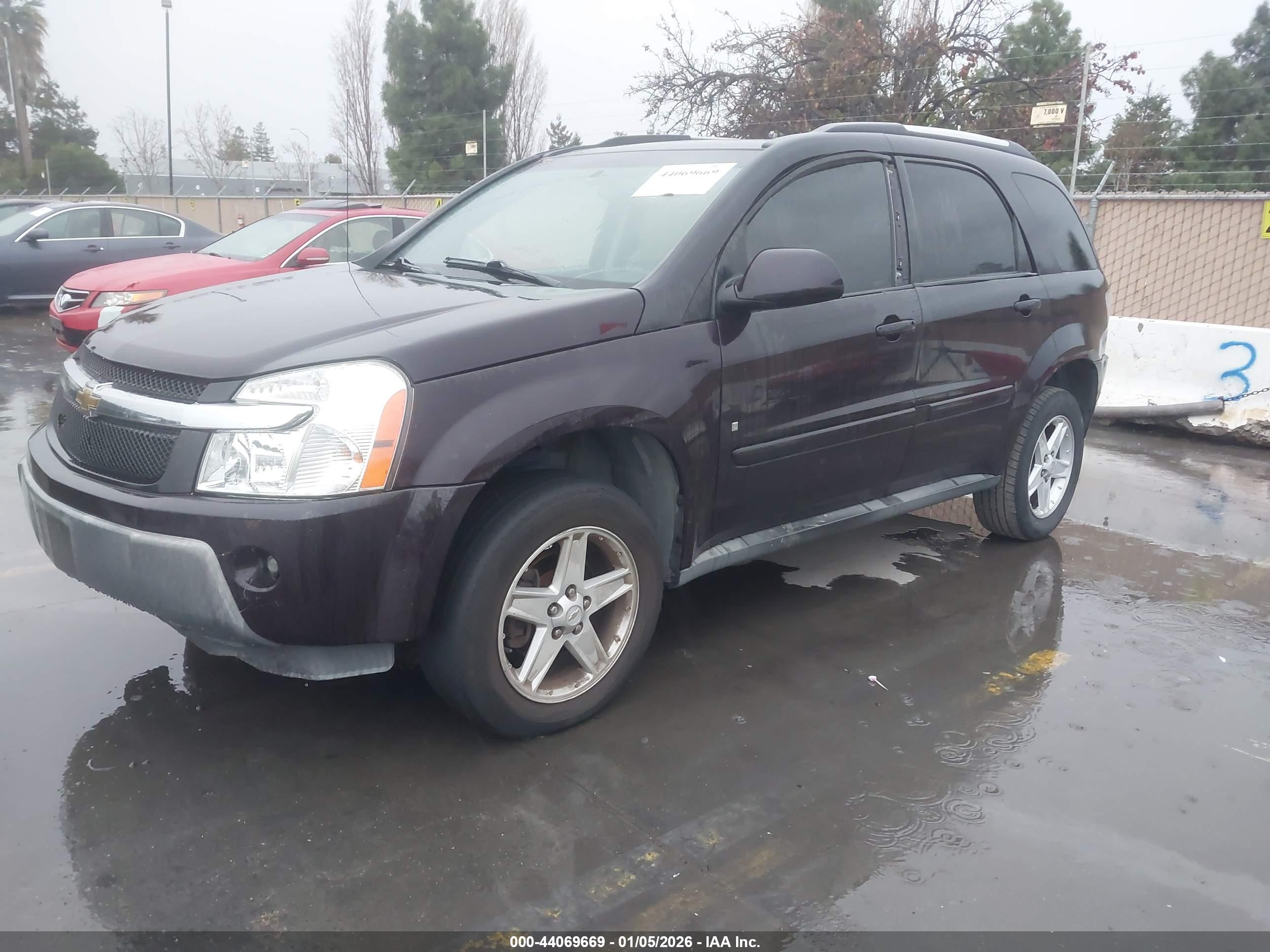 CHEVROLET EQUINOX image 2