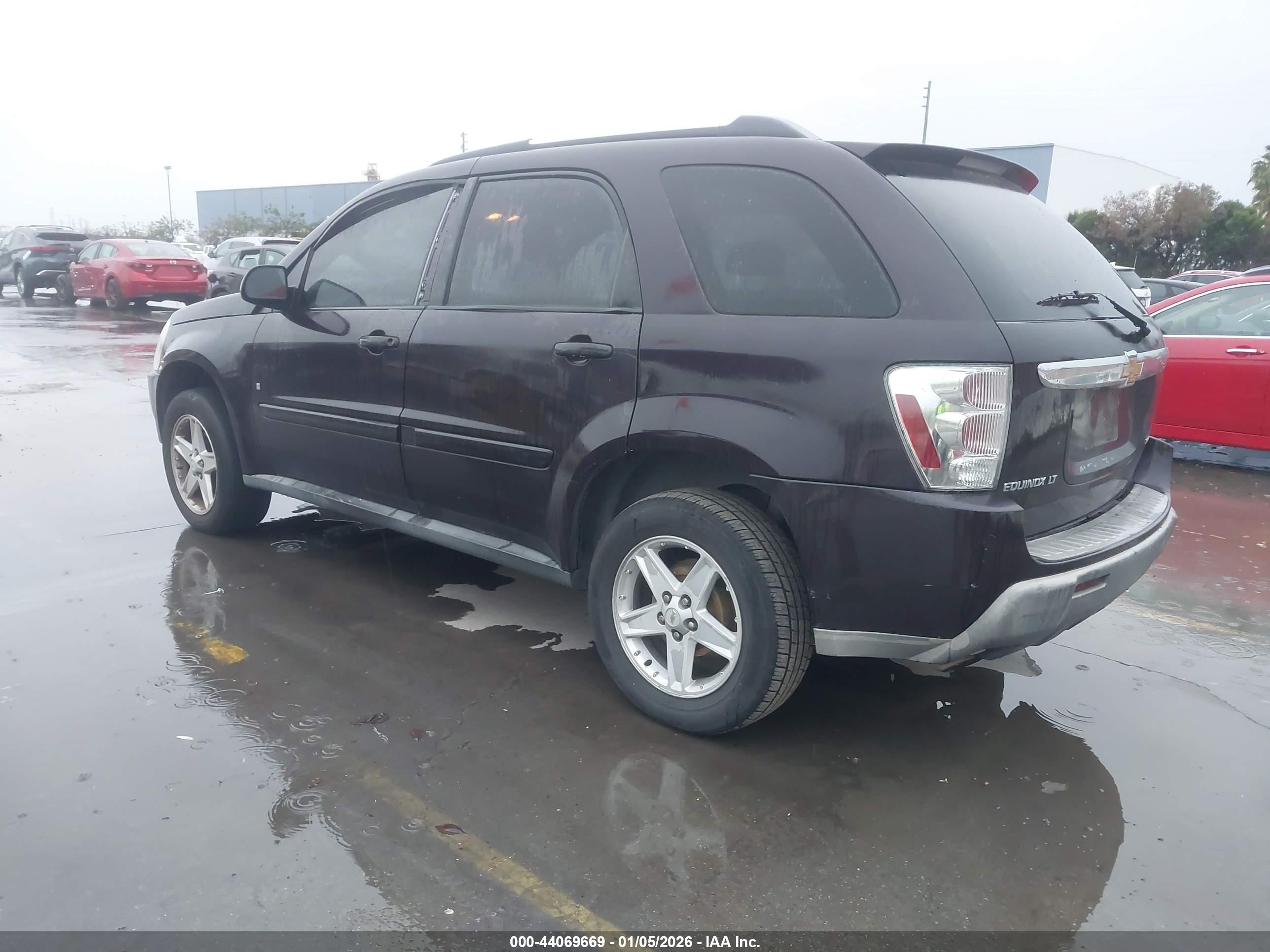 CHEVROLET EQUINOX image 3