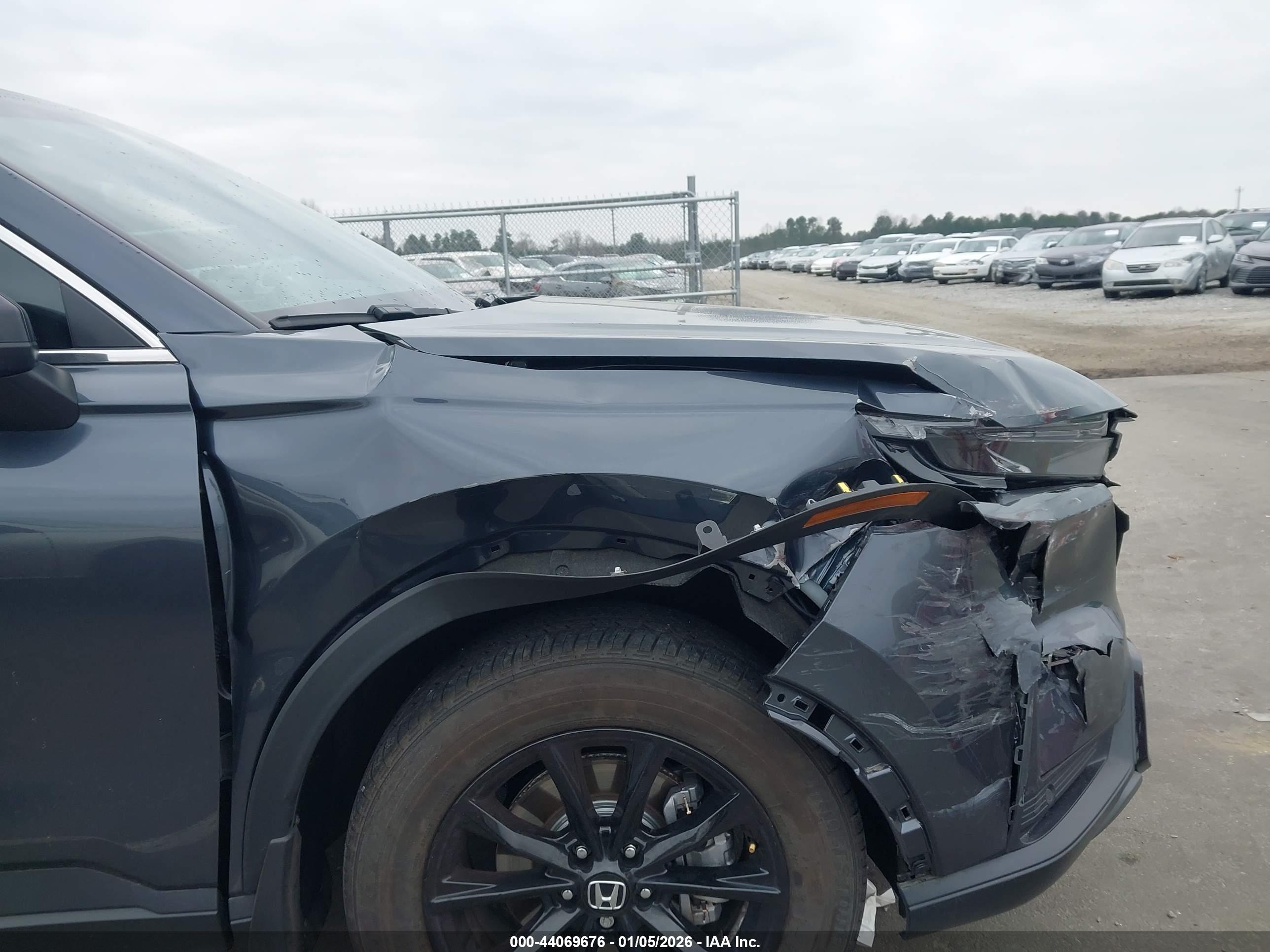 HONDA CR-V image 6