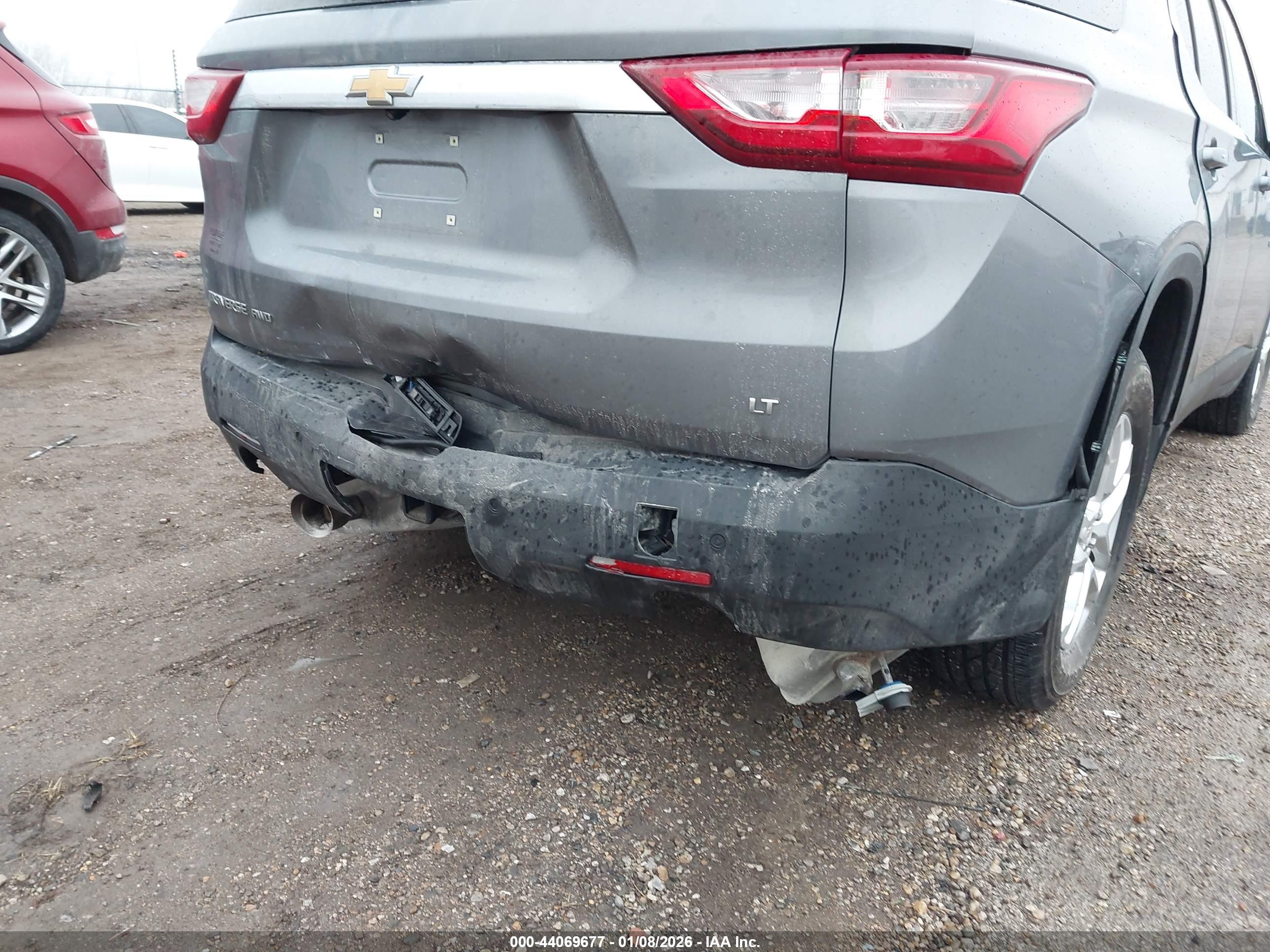 CHEVROLET TRAVERSE image 6