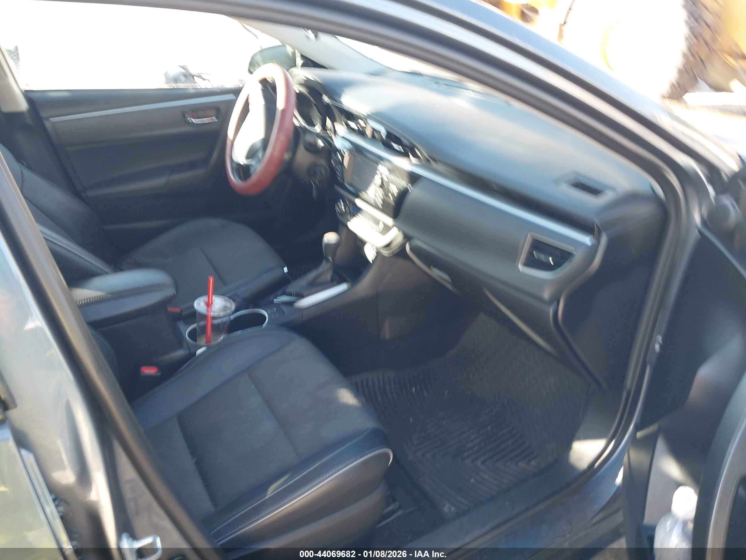 TOYOTA COROLLA image 5