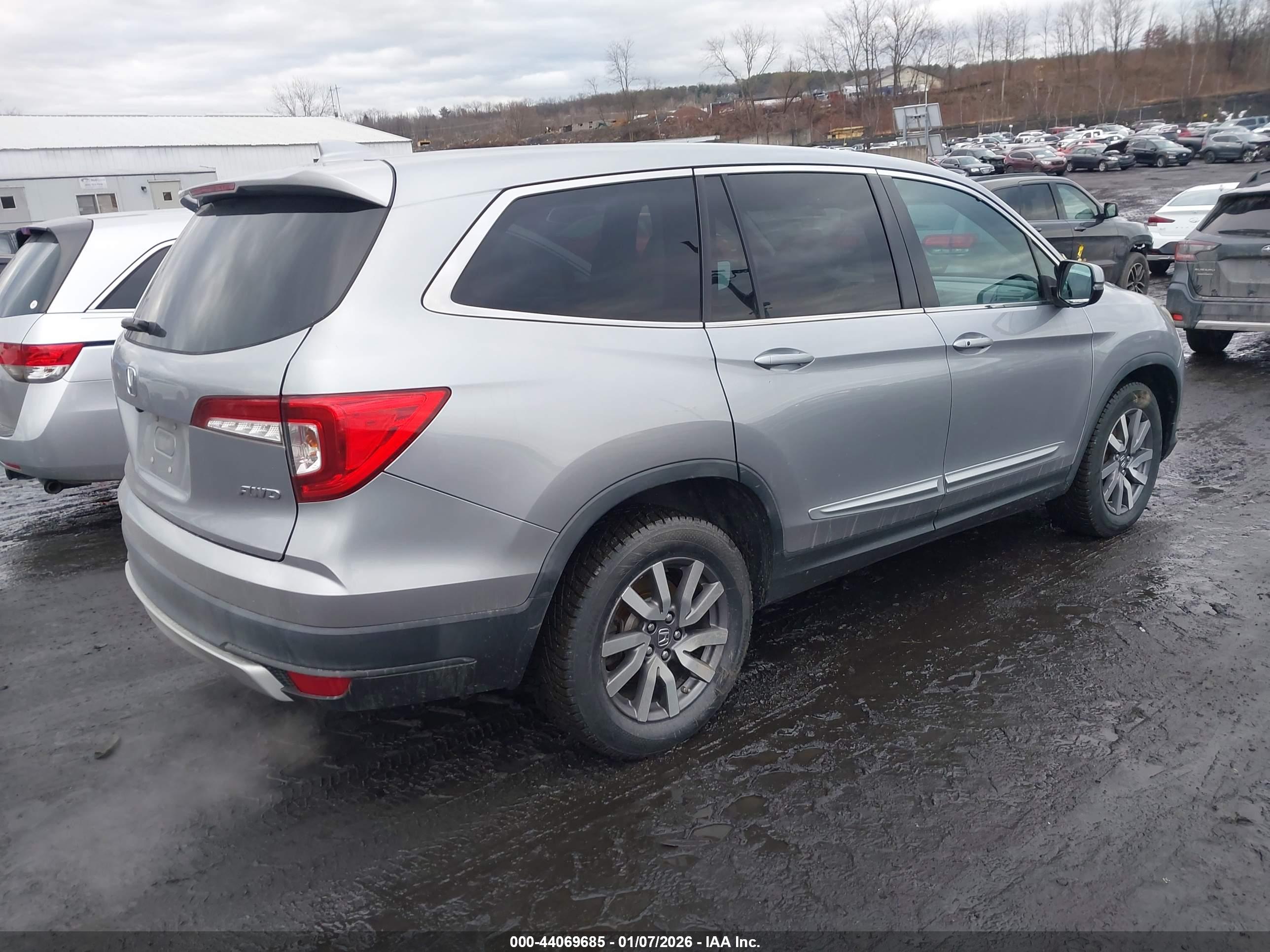 HONDA PILOT image 4
