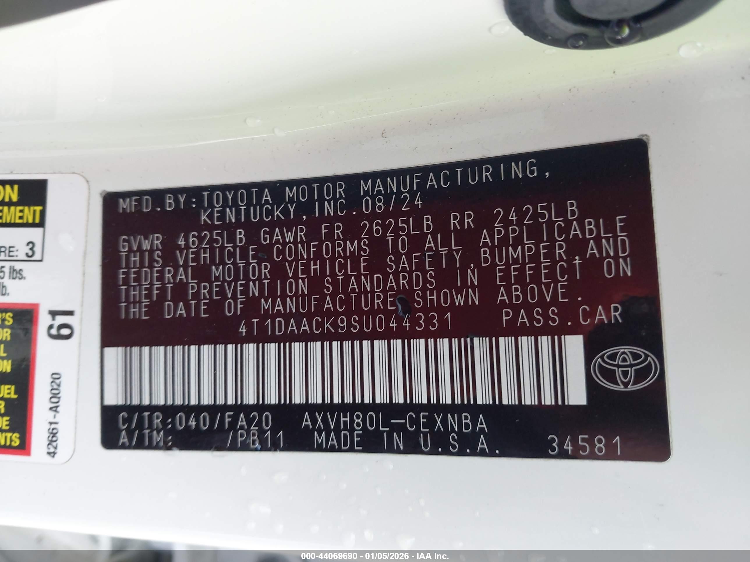 TOYOTA CAMRY image 9