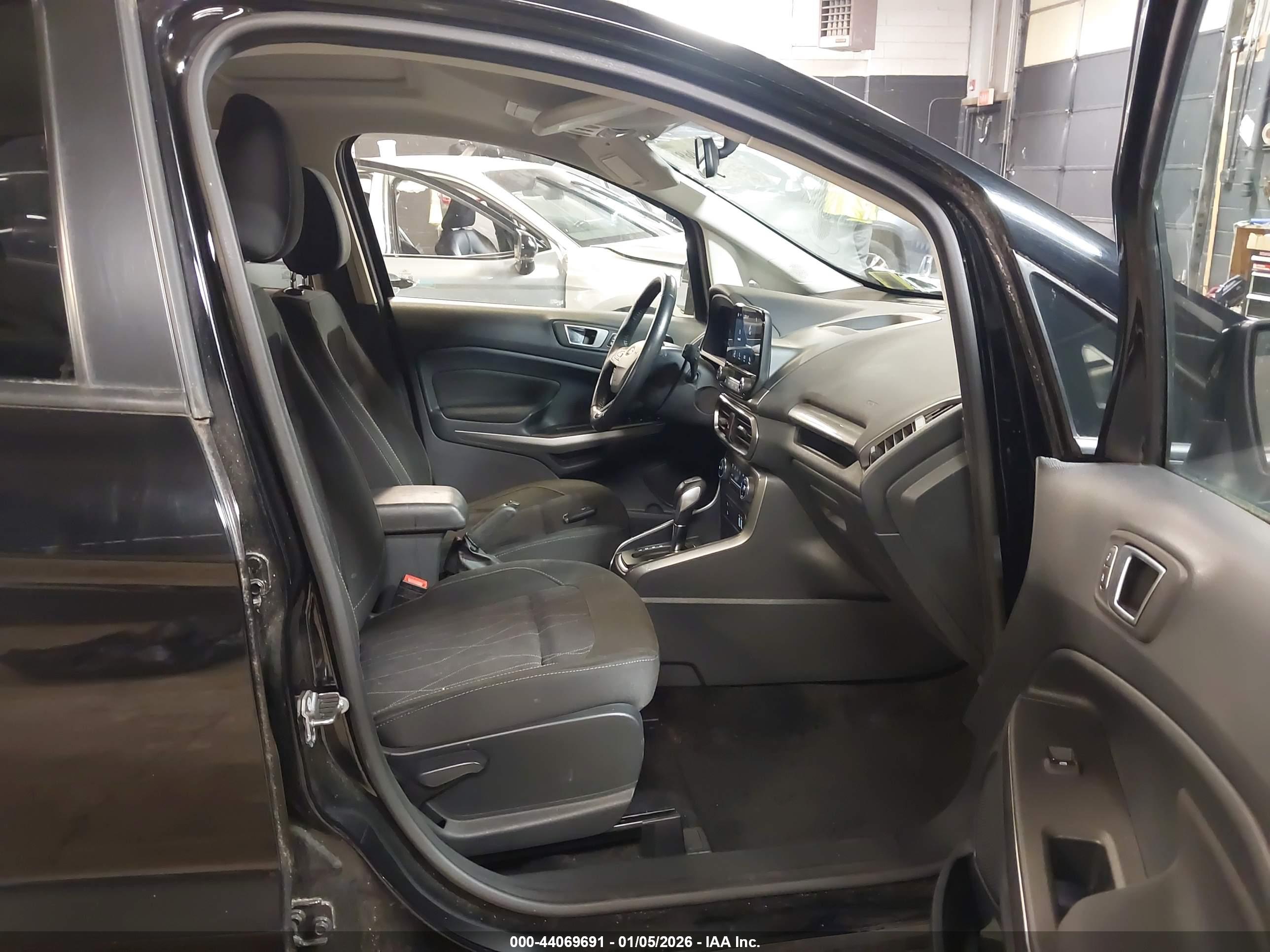 FORD ECOSPORT image 5