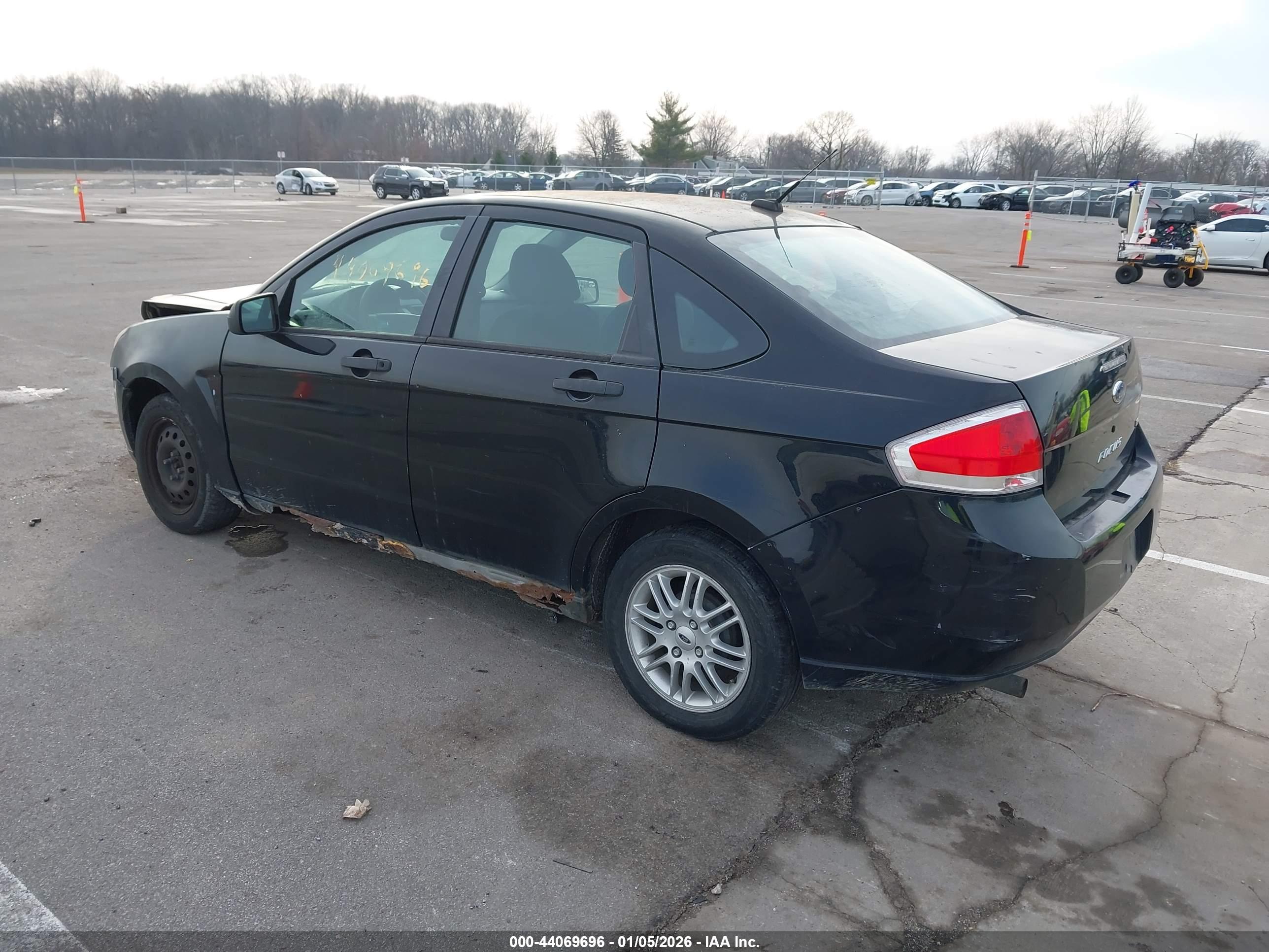 FORD FOCUS image 3