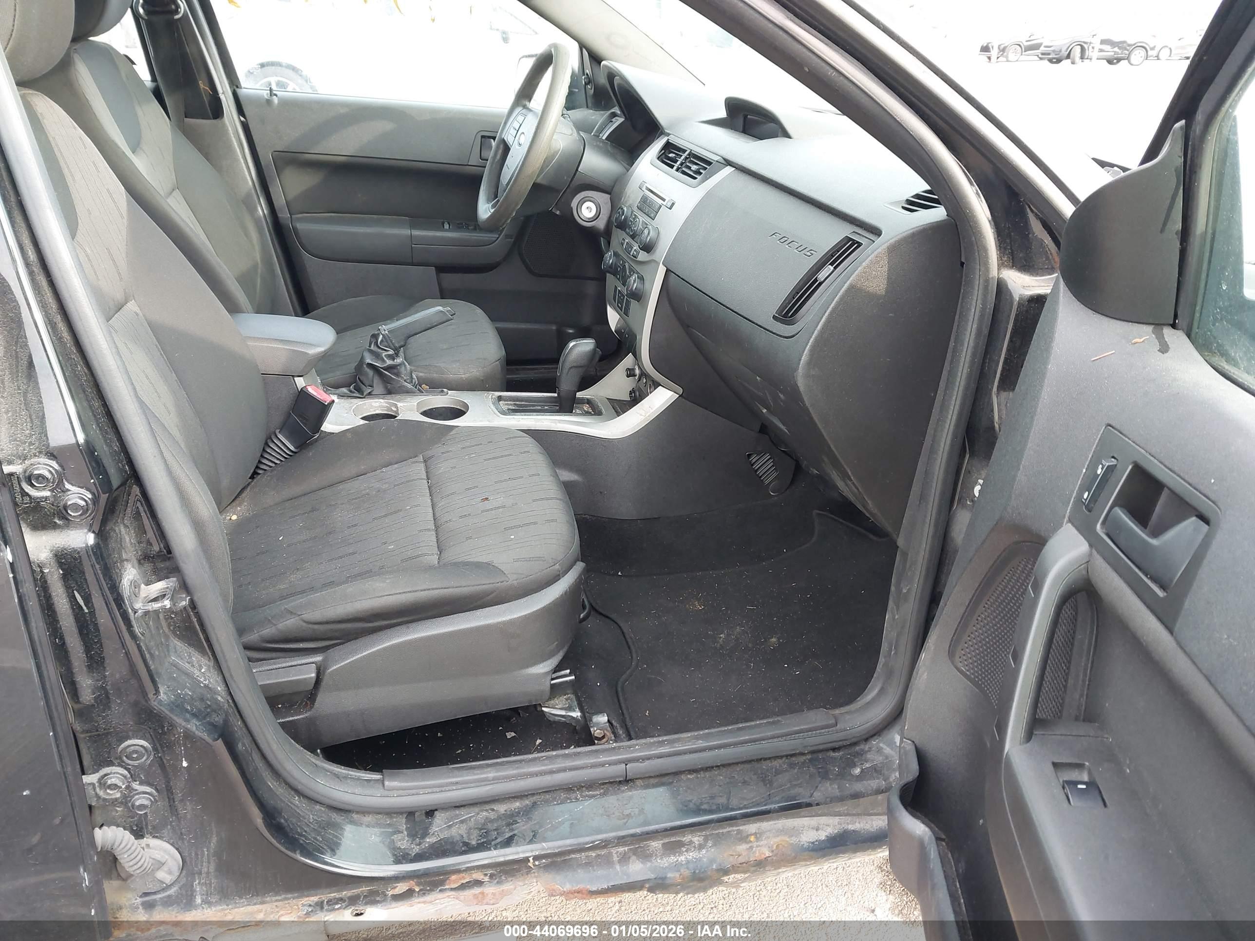 FORD FOCUS image 5