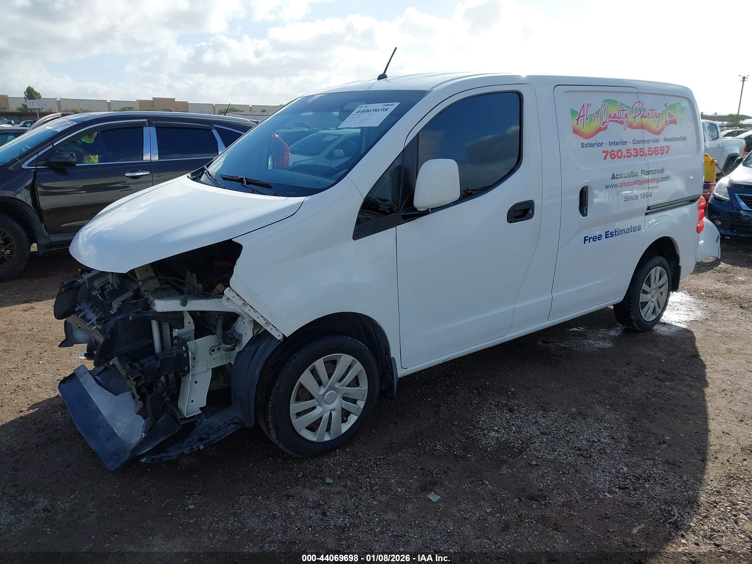NISSAN NV200 image 2