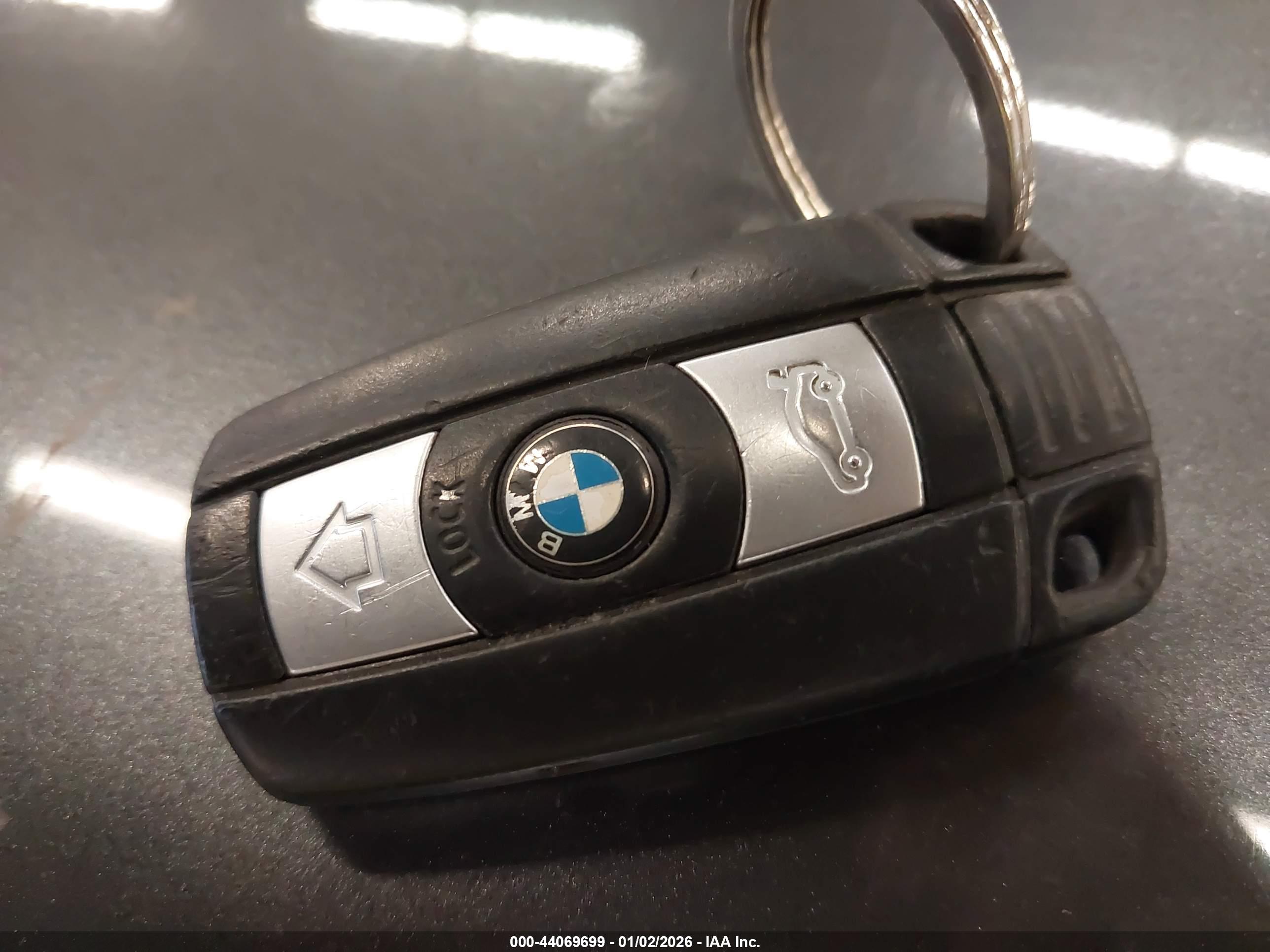 BMW 328I image 11
