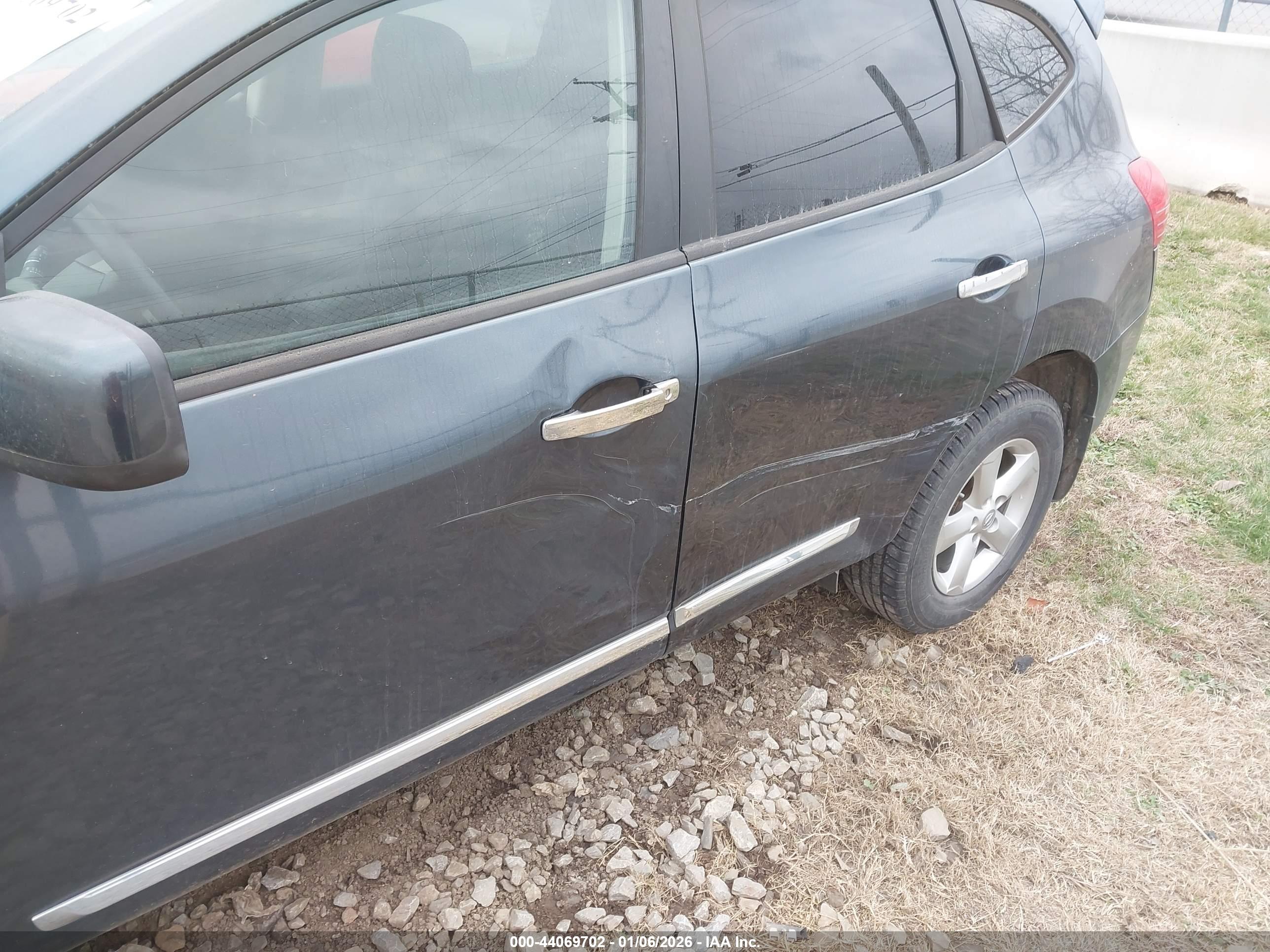 NISSAN ROGUE image 6