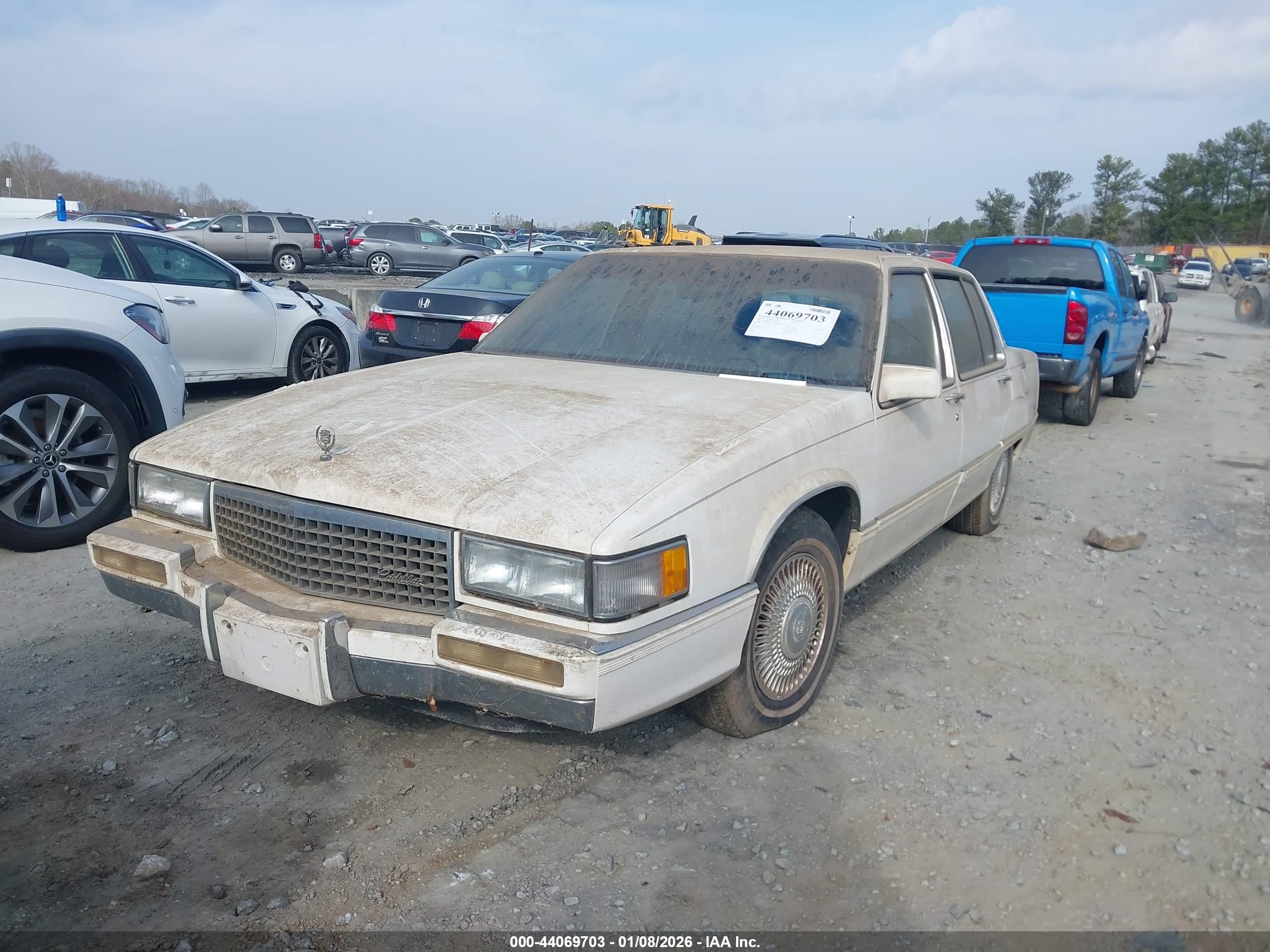 CADILLAC FLEETWOOD image 2