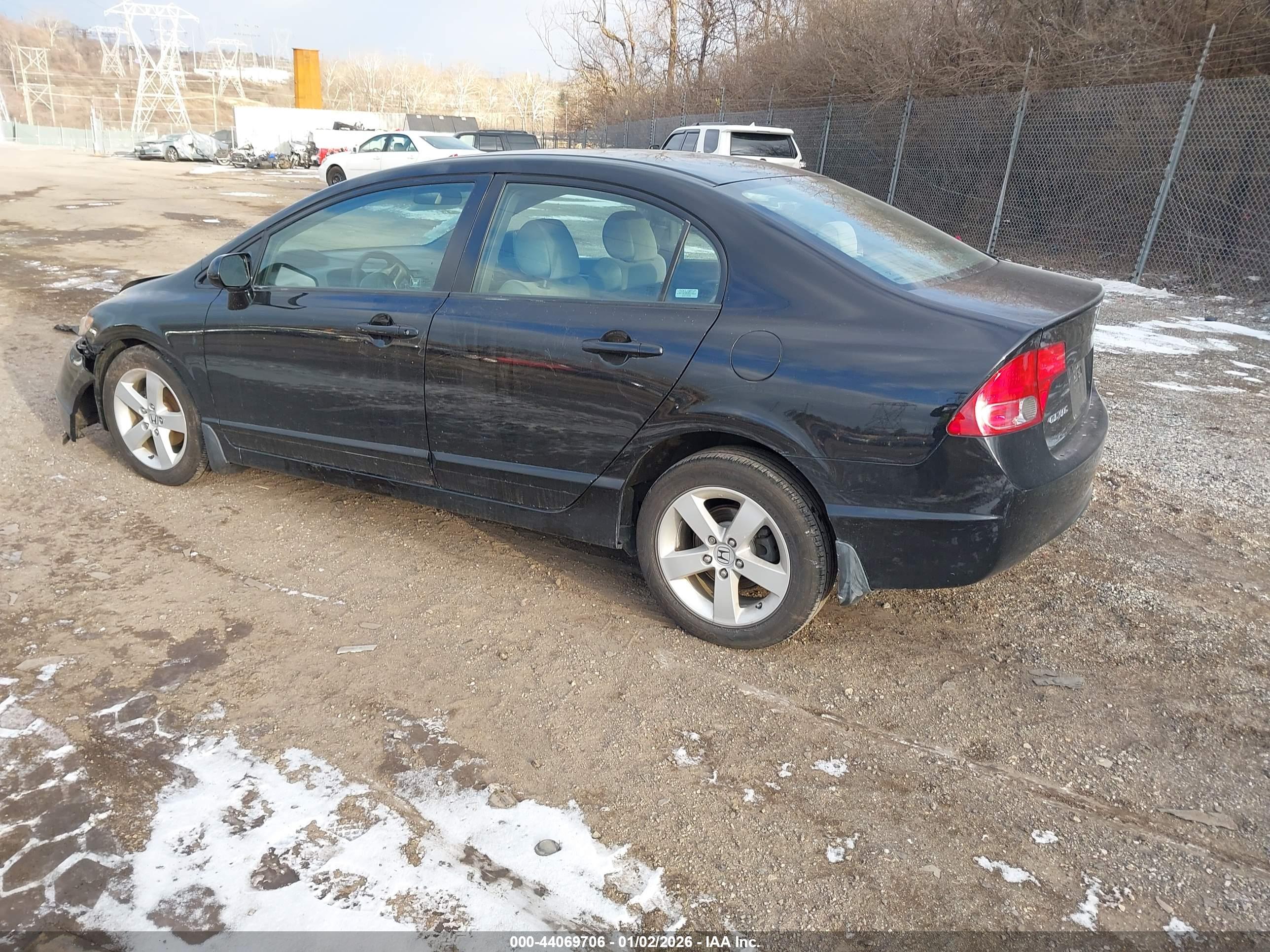 HONDA CIVIC image 3