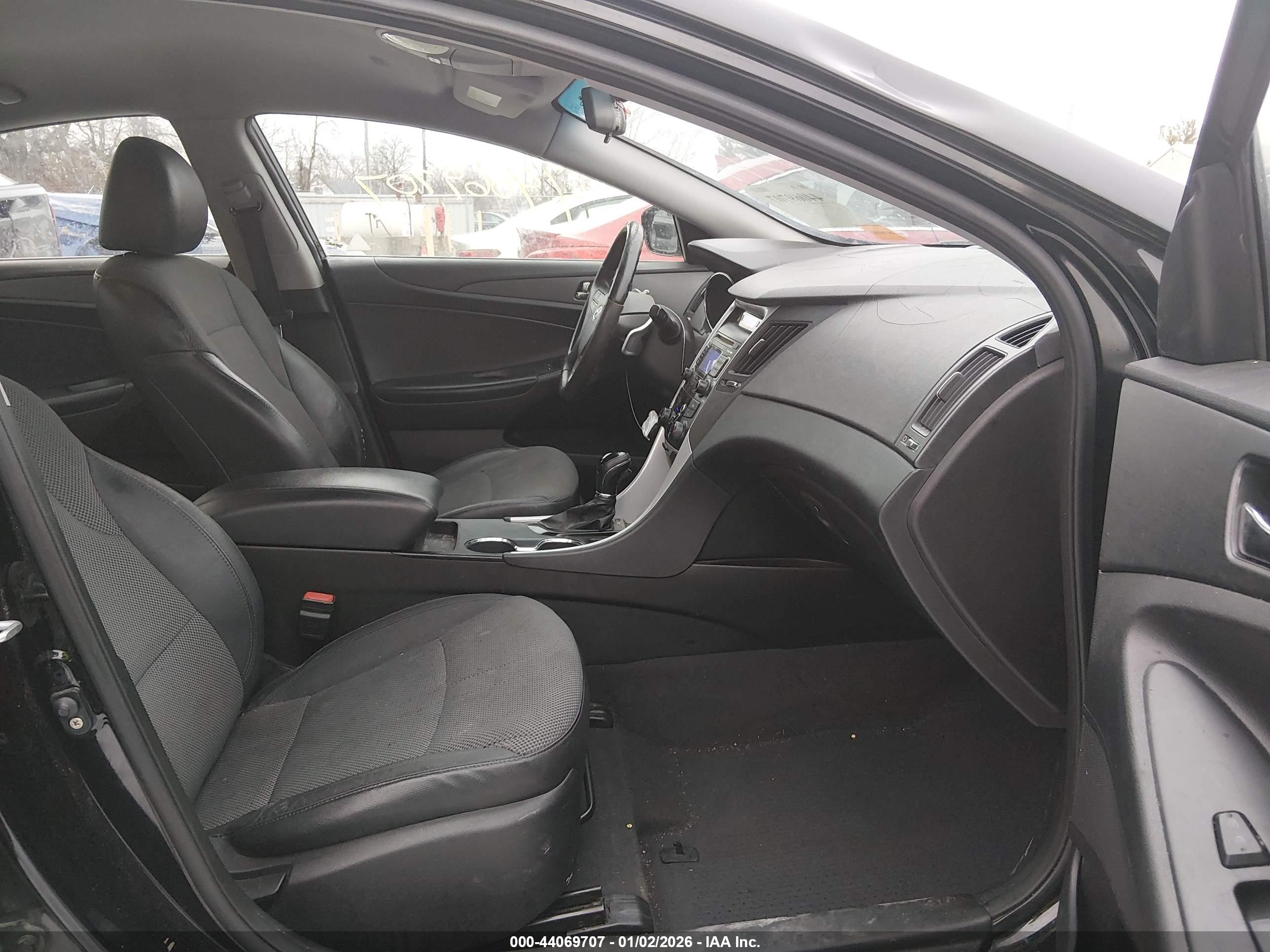 HYUNDAI SONATA image 5