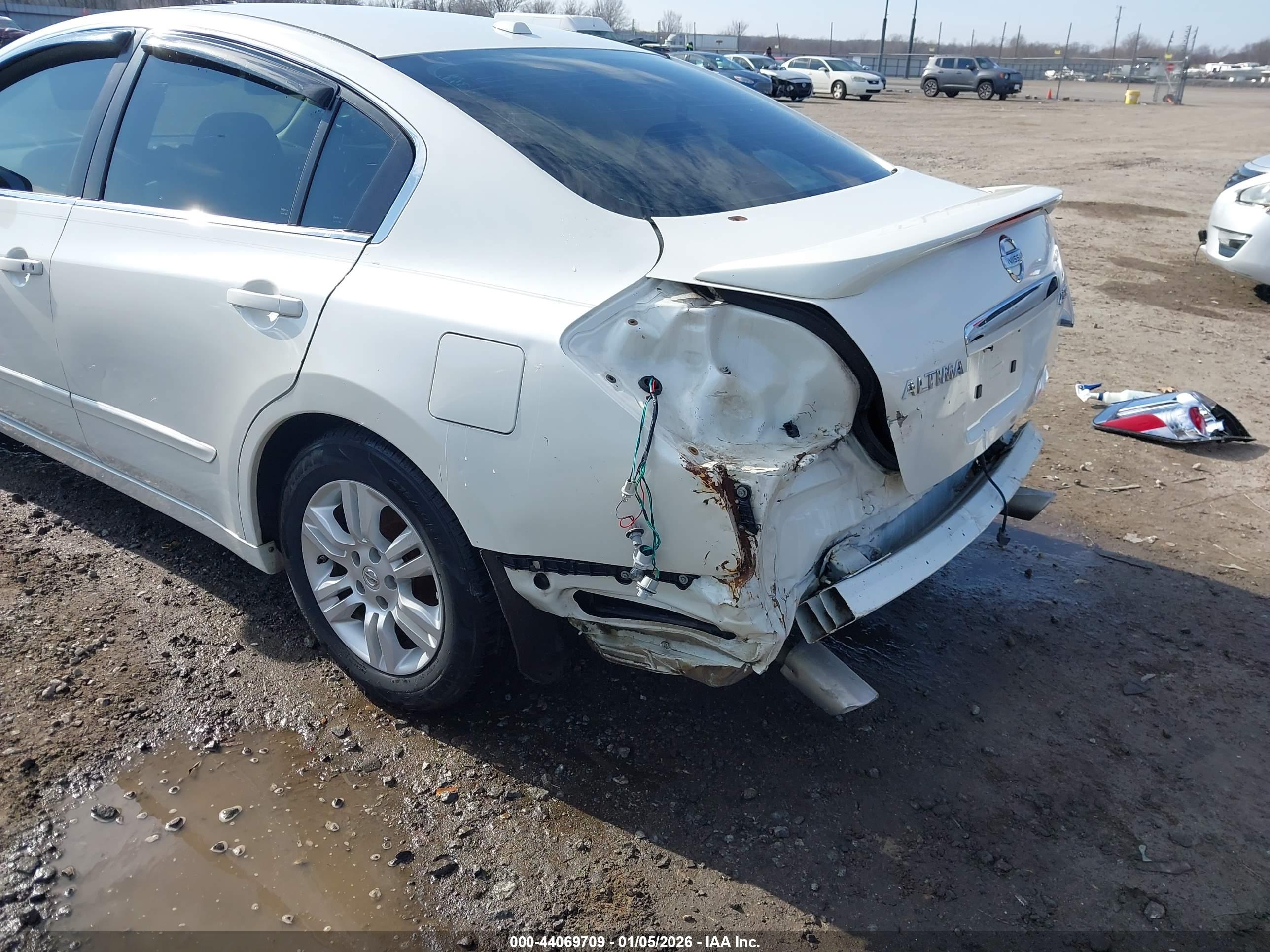 NISSAN ALTIMA image 6