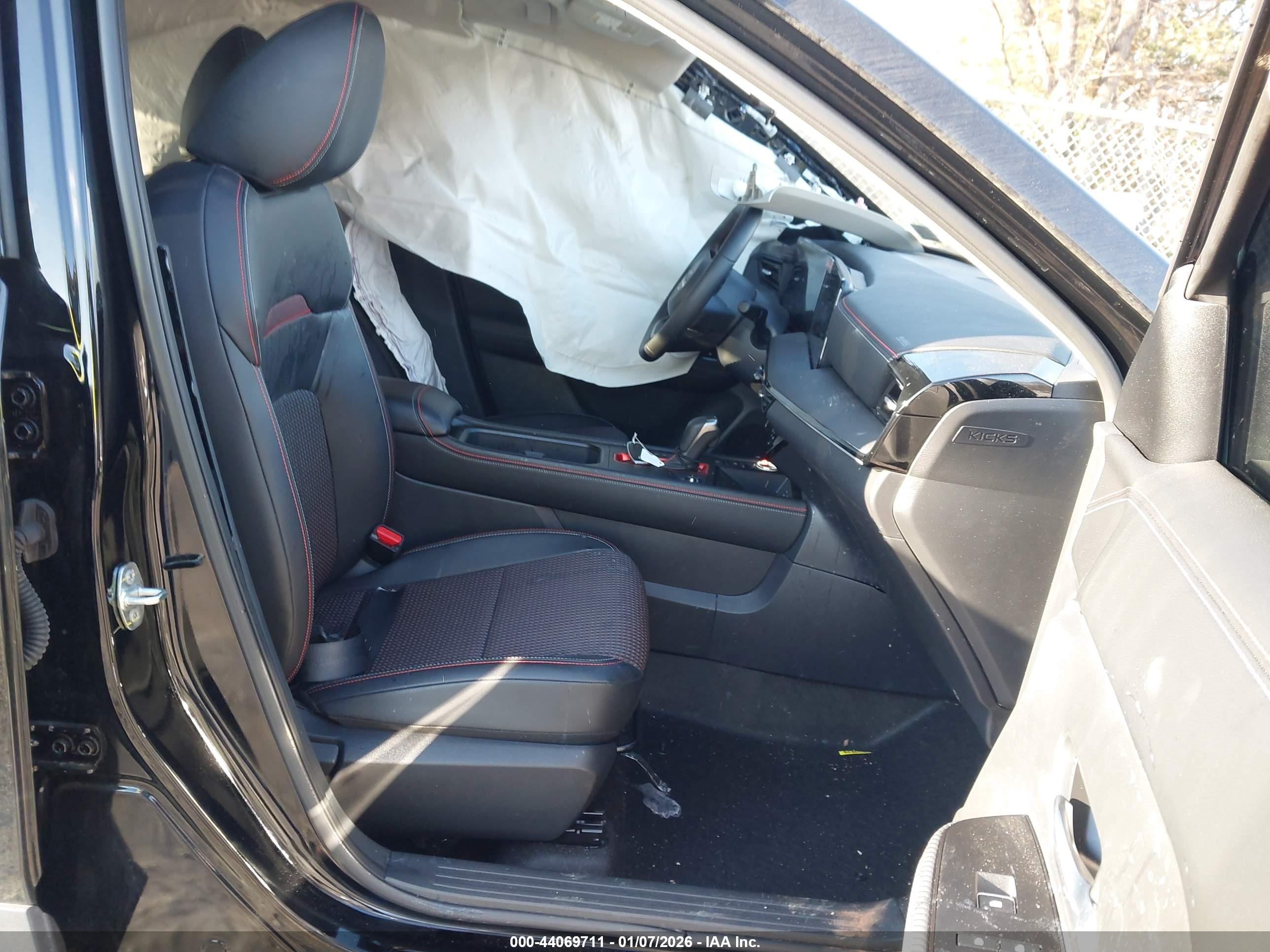 NISSAN KICKS image 5