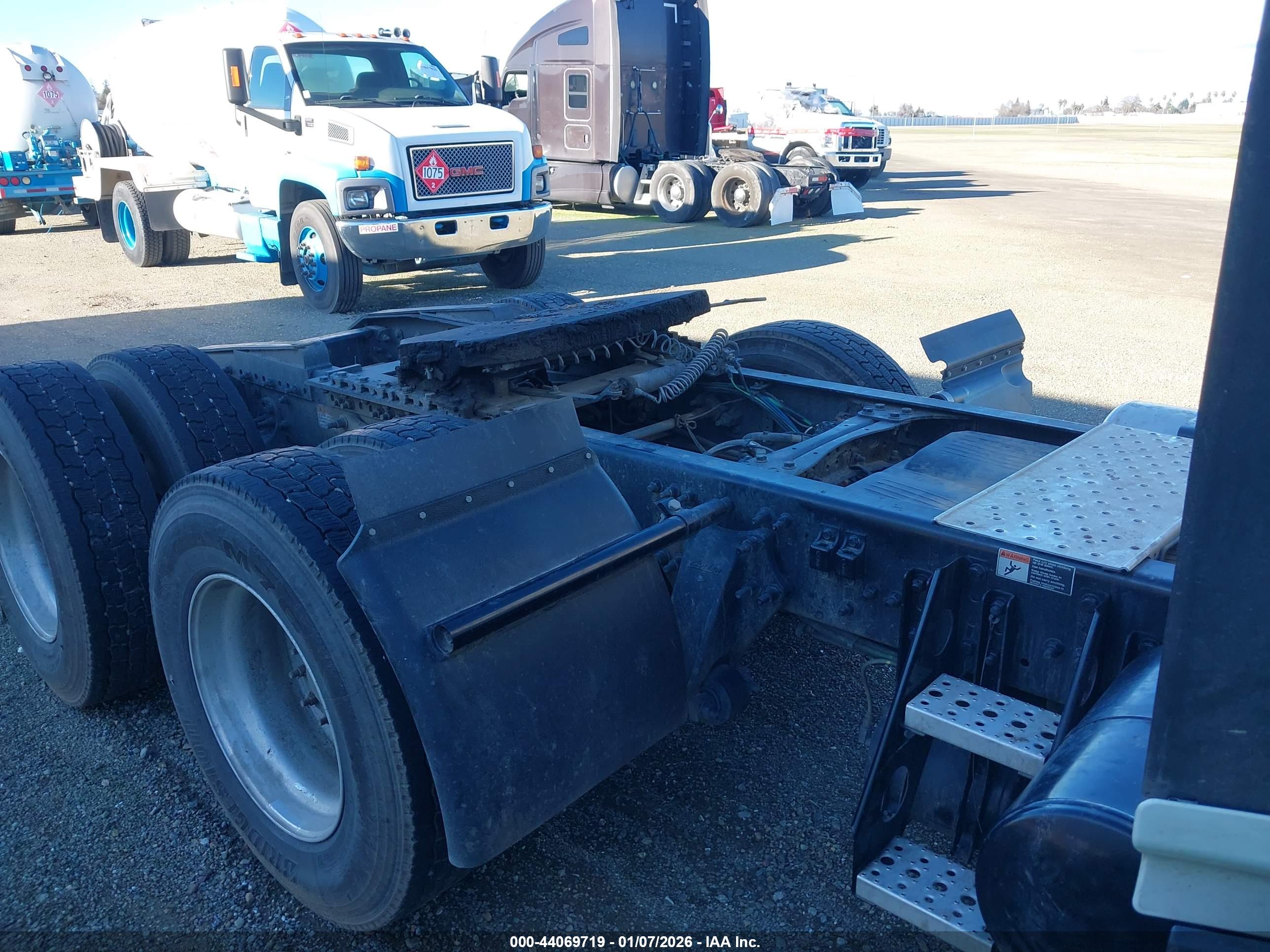 FREIGHTLINER NEW image 7
