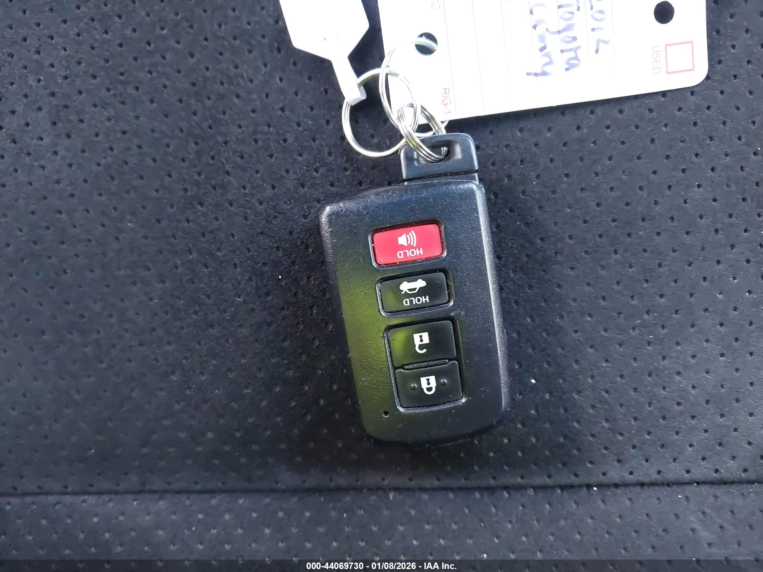 TOYOTA CAMRY image 11
