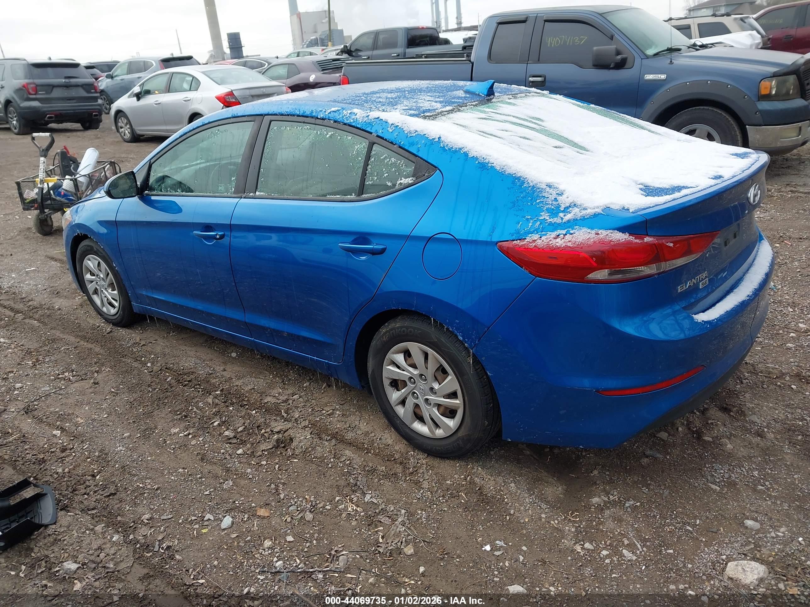HYUNDAI ELANTRA image 3