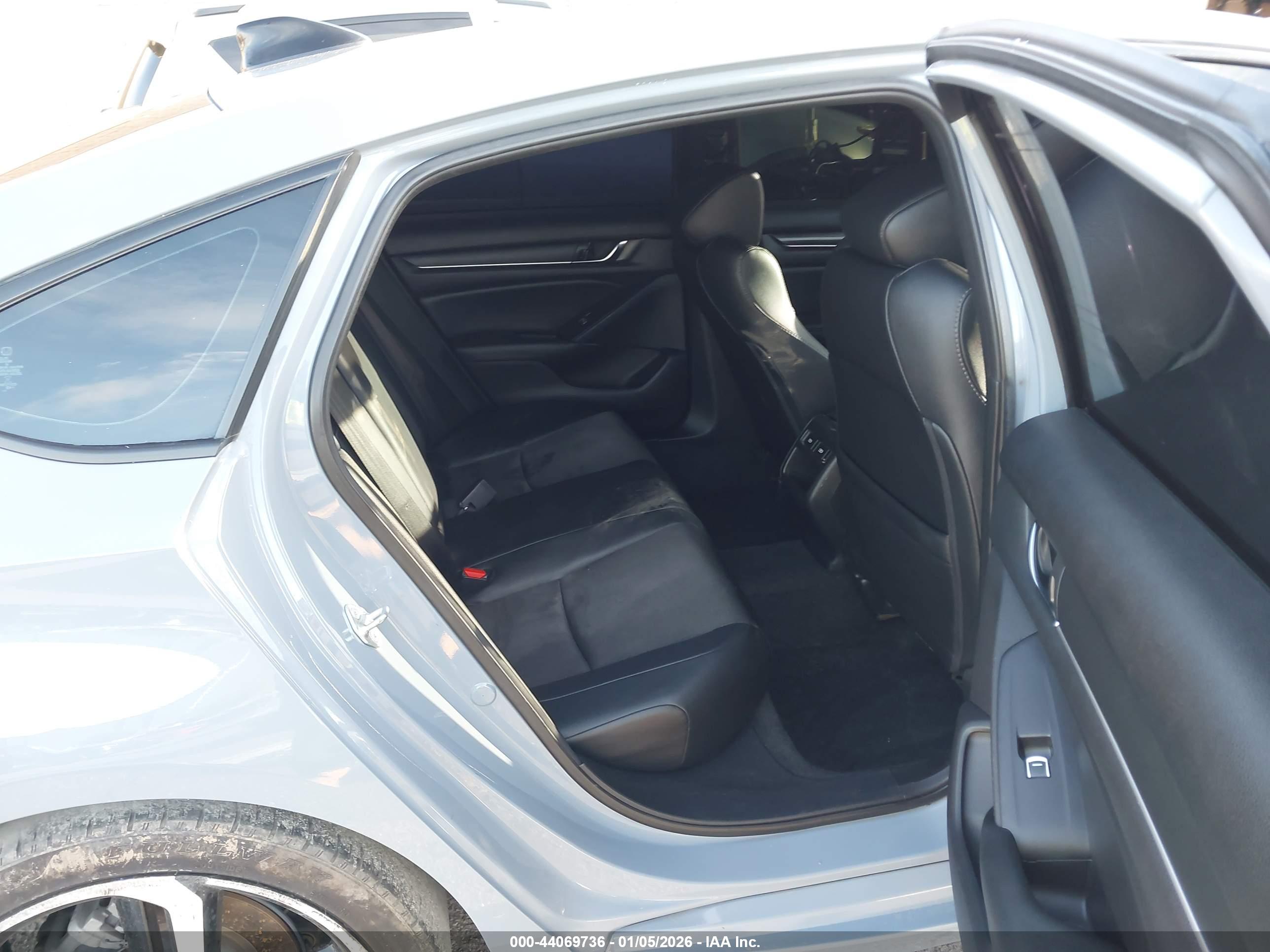 HONDA ACCORD image 8