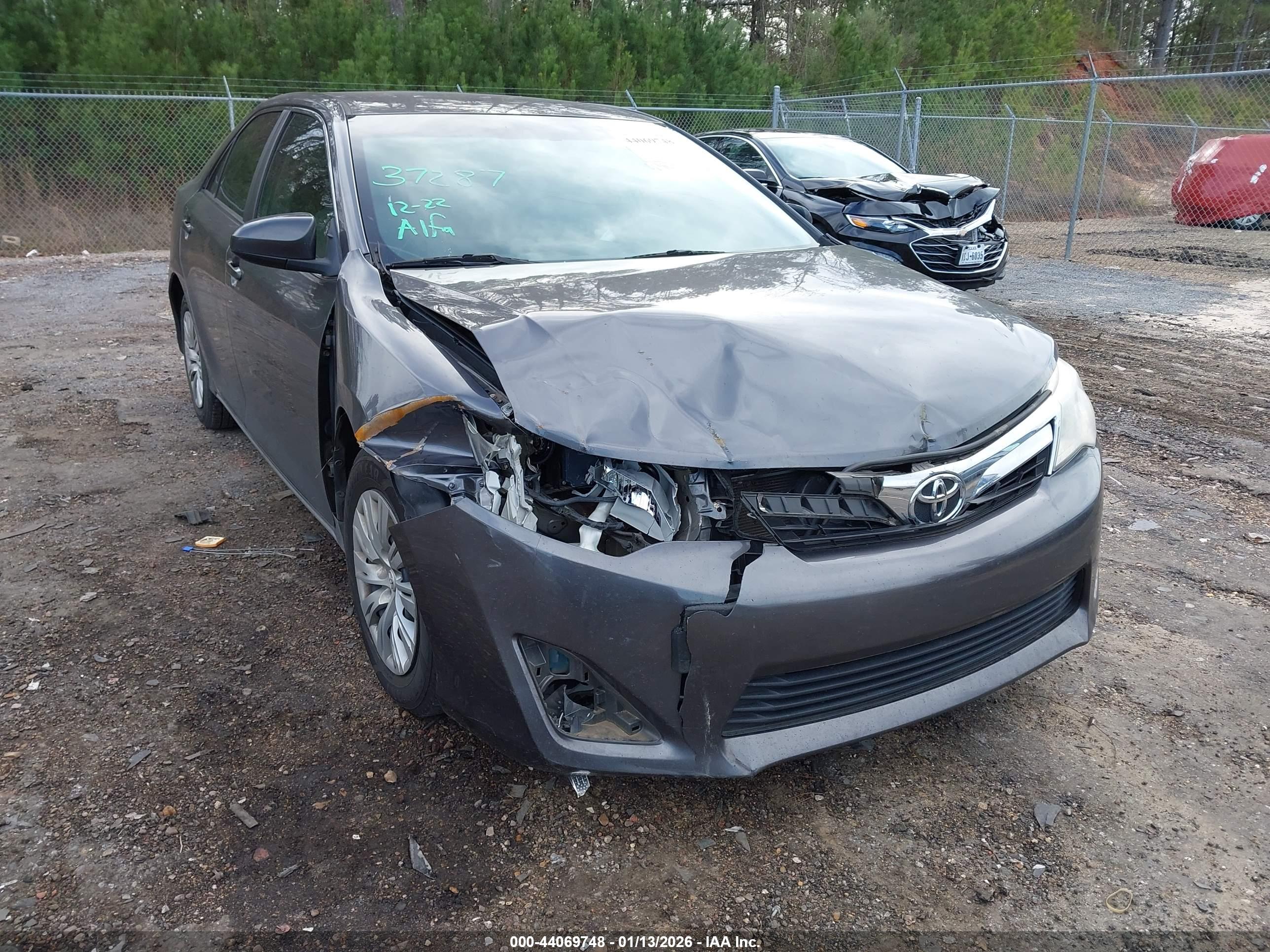 TOYOTA CAMRY image 6