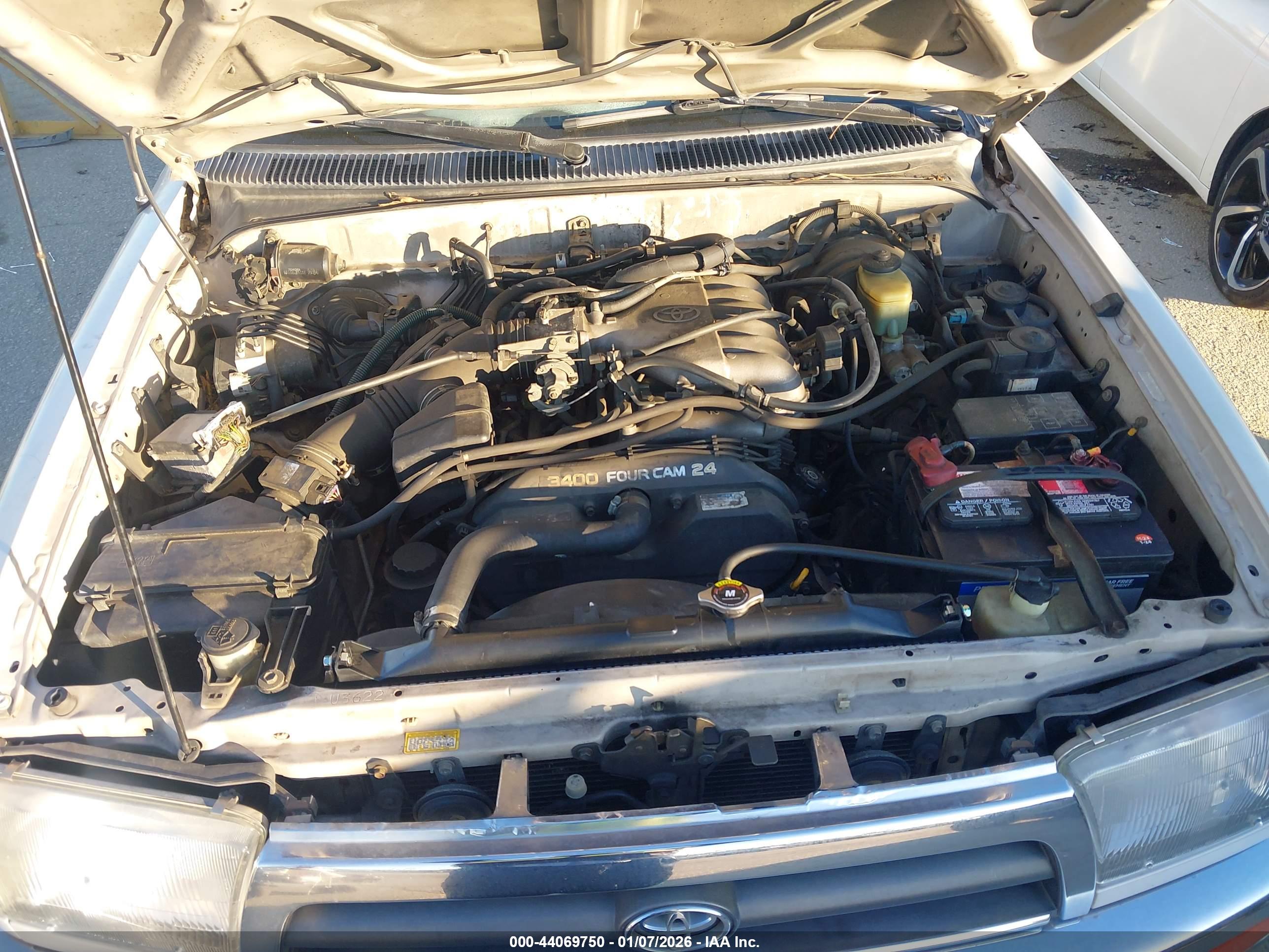 TOYOTA 4RUNNER image 10