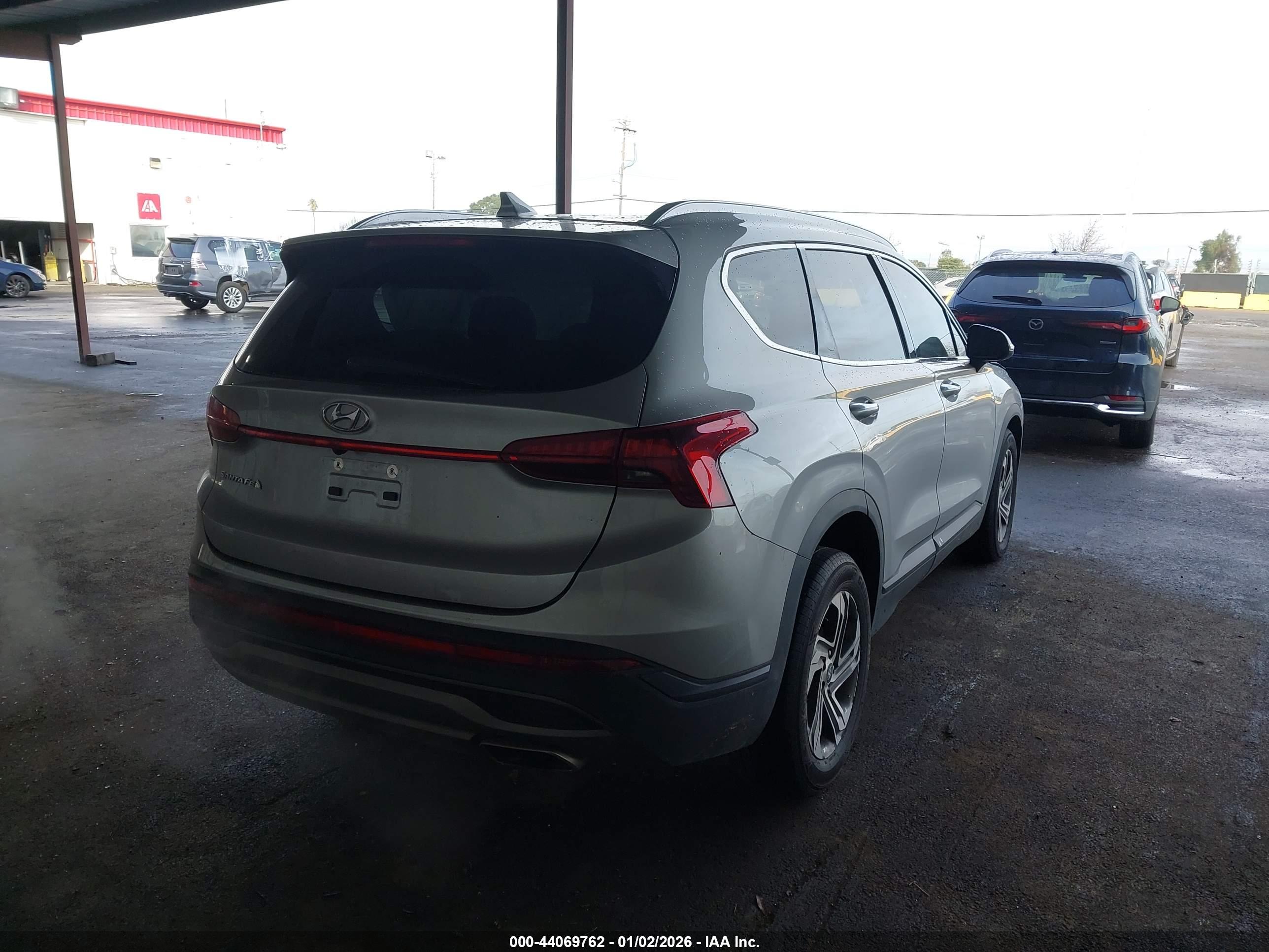HYUNDAI SANTA image 4