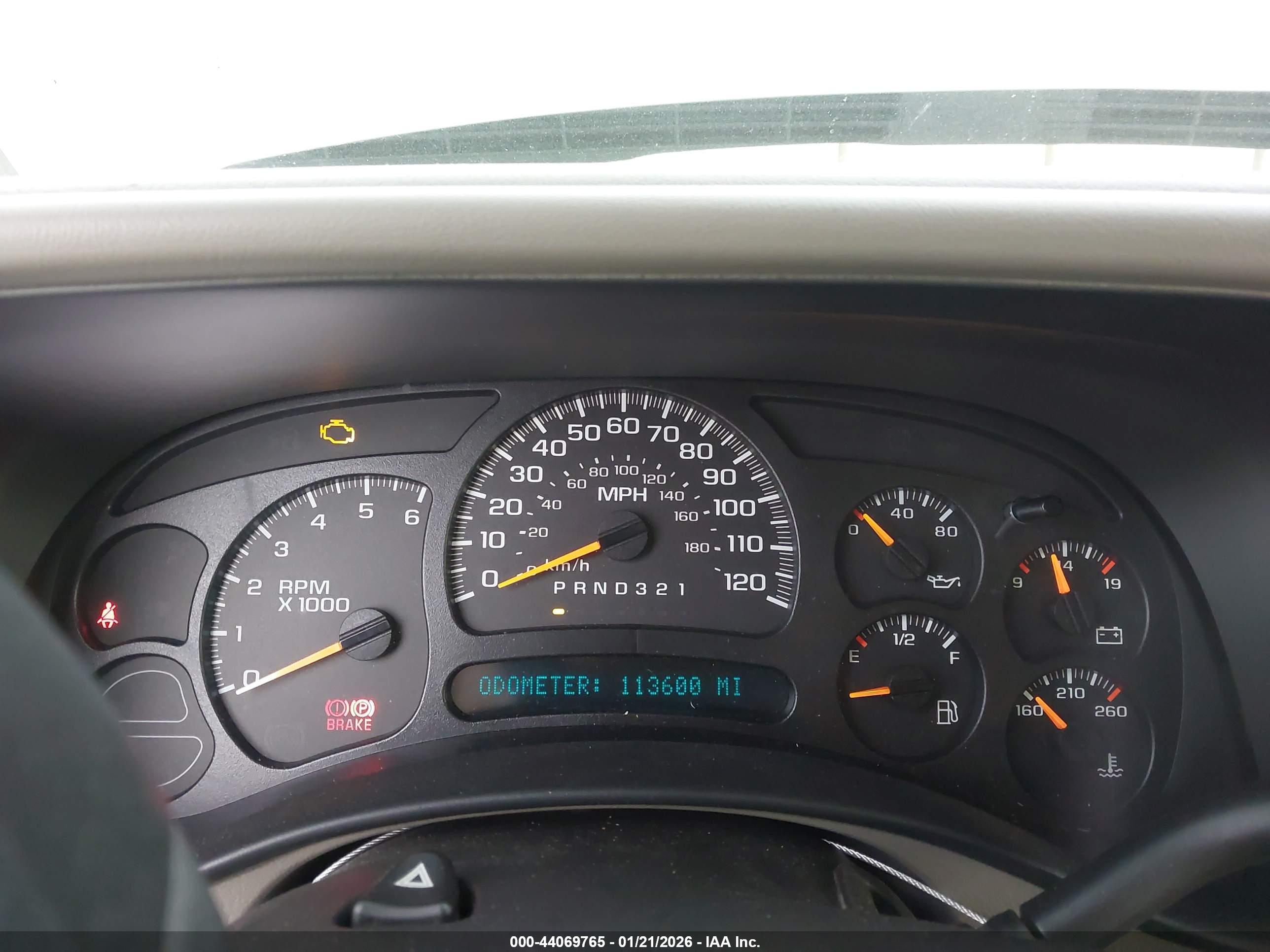 CHEVROLET SILVERADO image 7