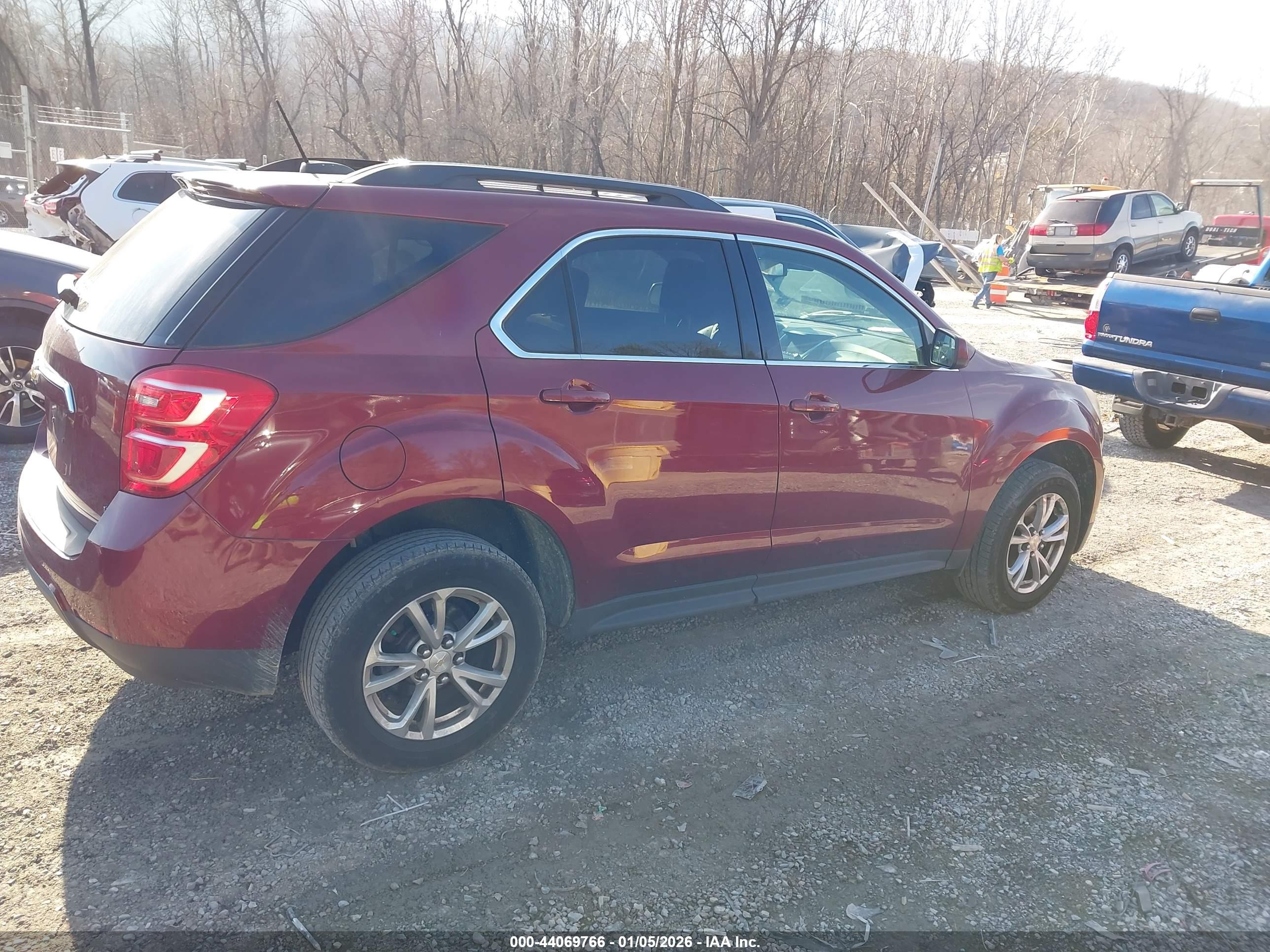 CHEVROLET EQUINOX image 4