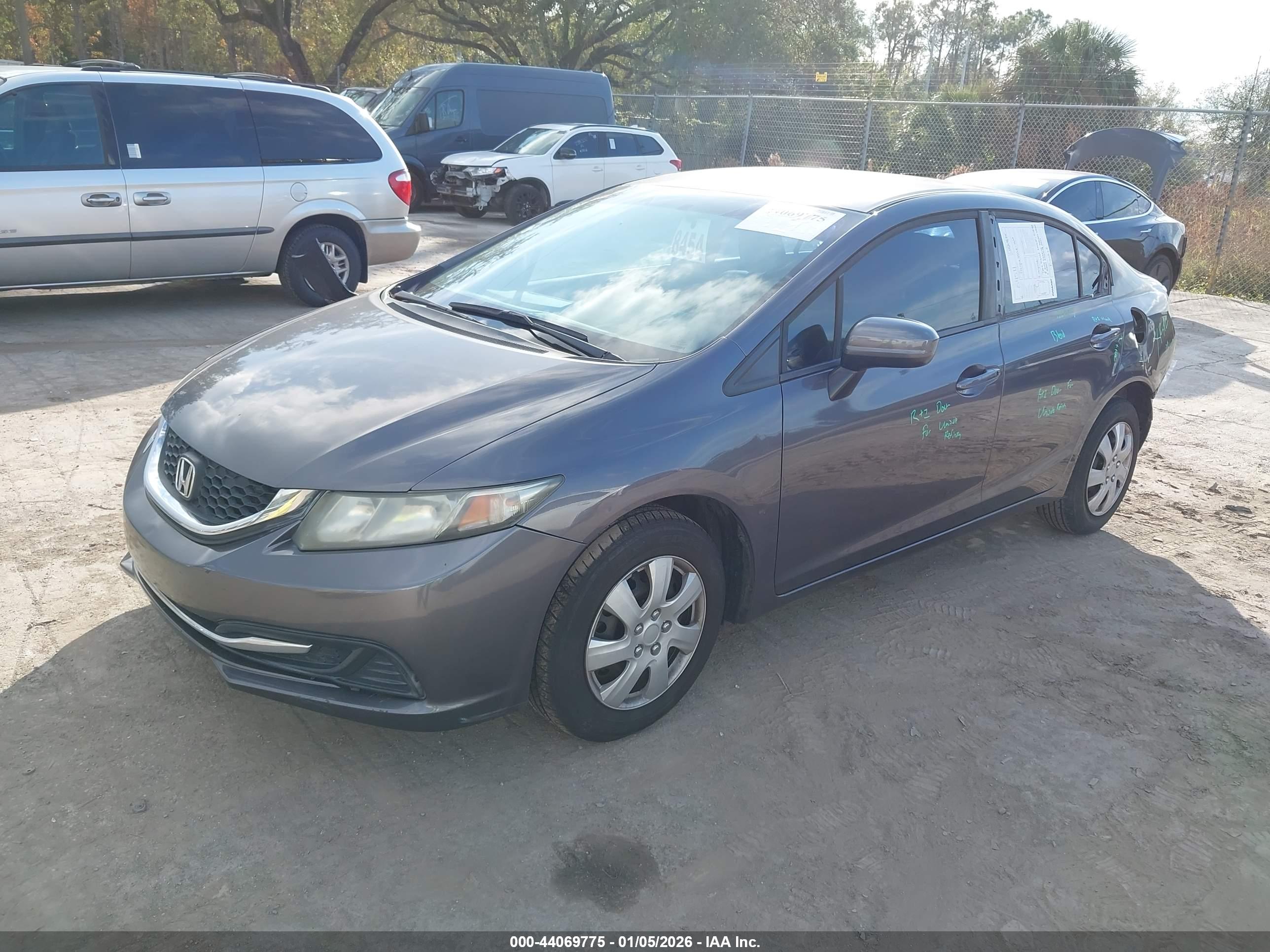 HONDA CIVIC image 2