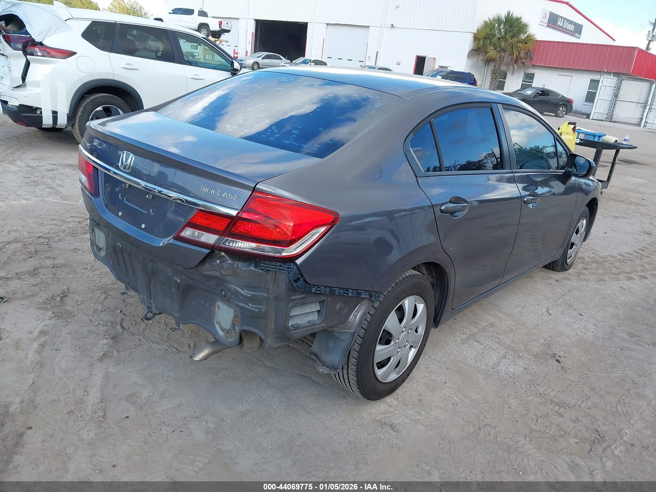 HONDA CIVIC image 4
