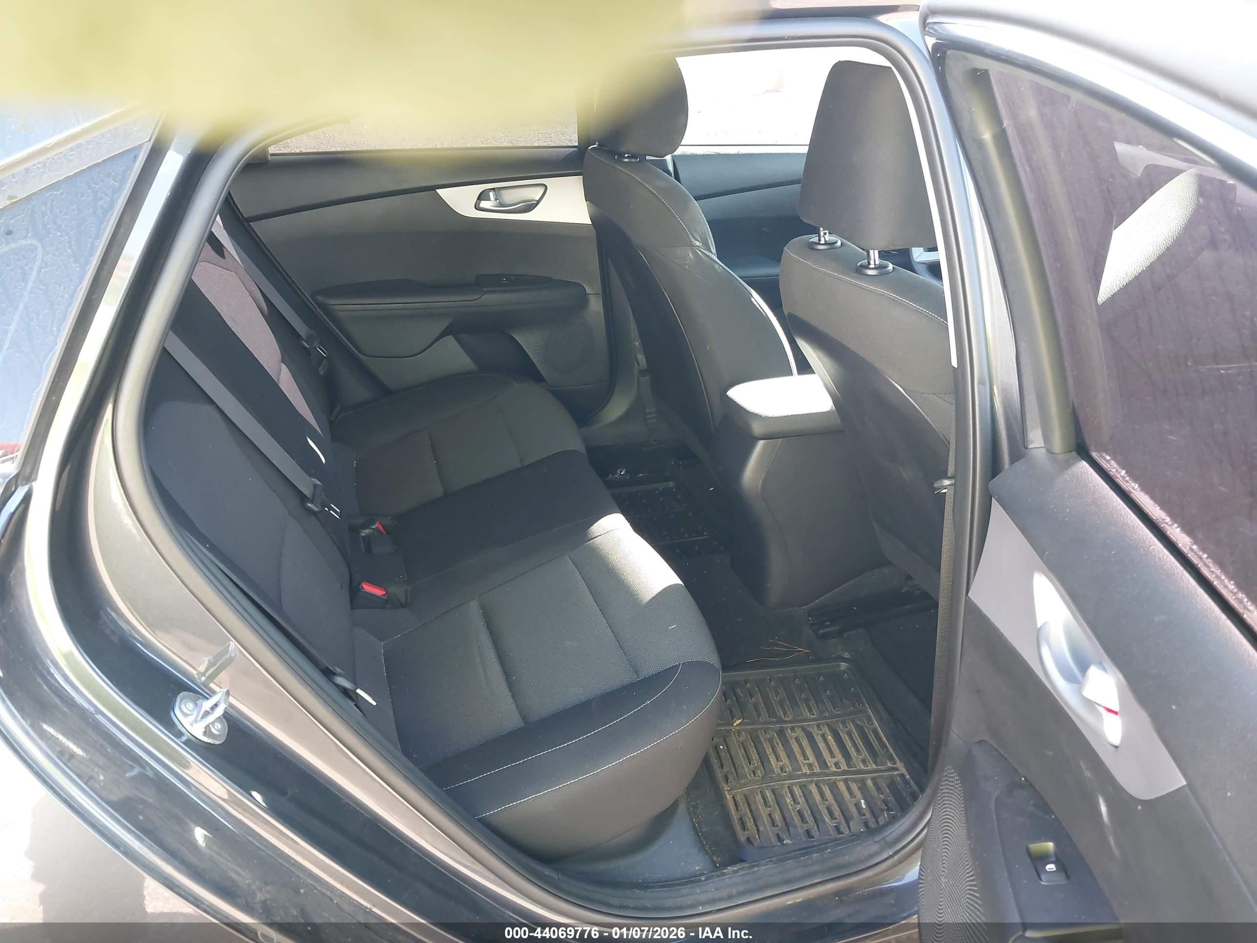 KIA FORTE image 8