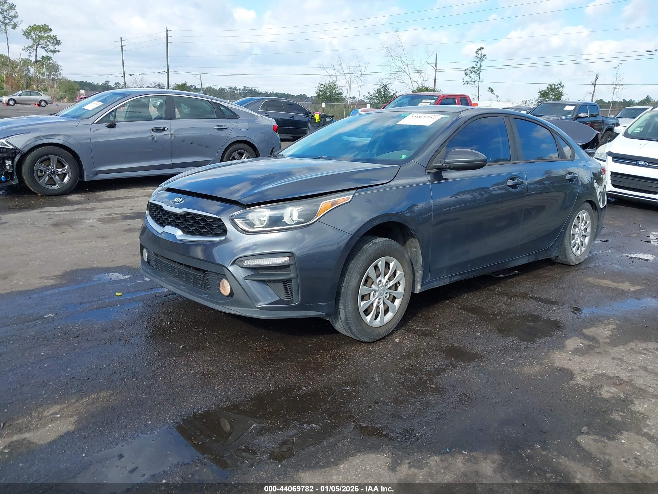 KIA FORTE image 2