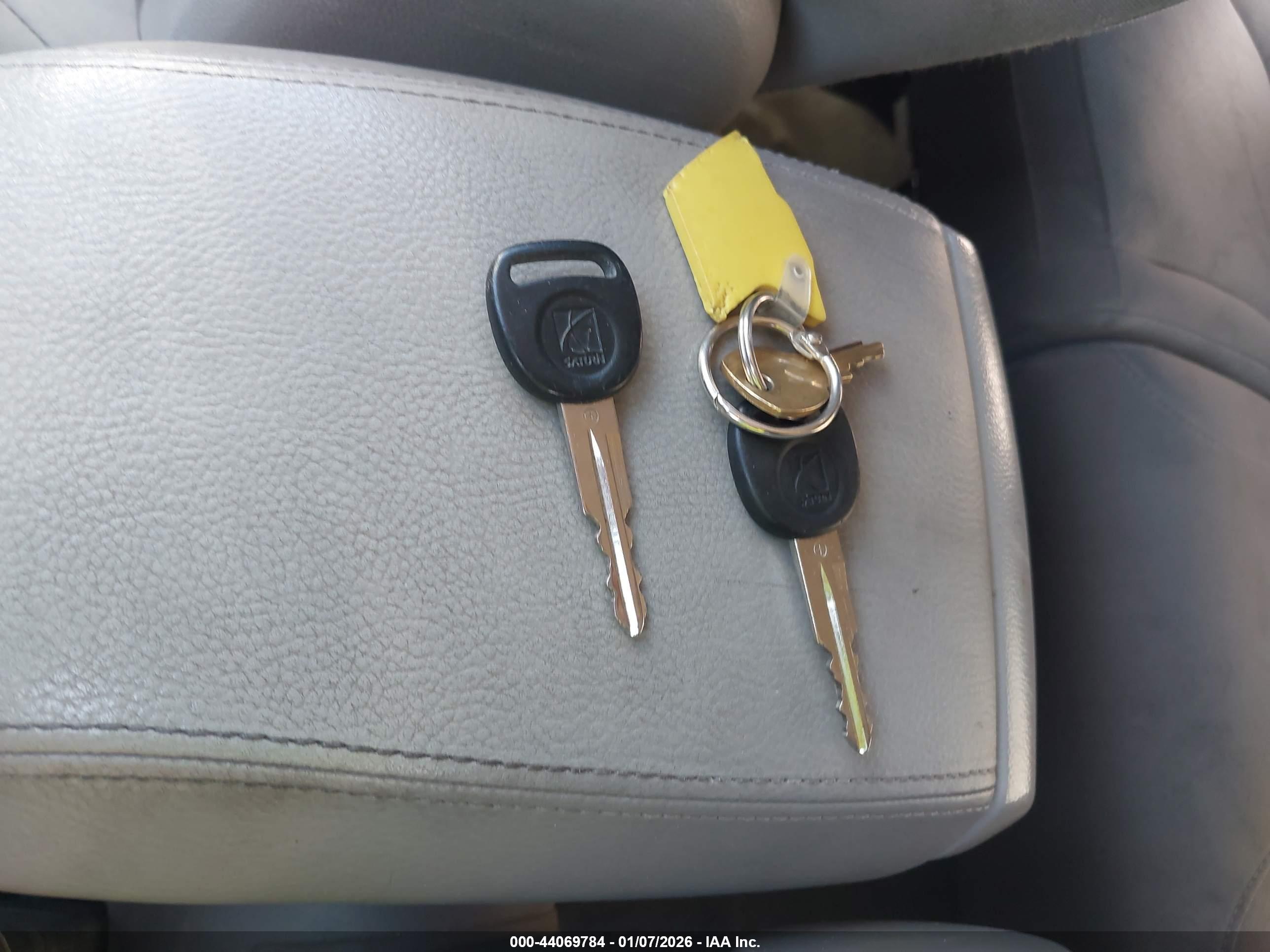SATURN VUE image 11
