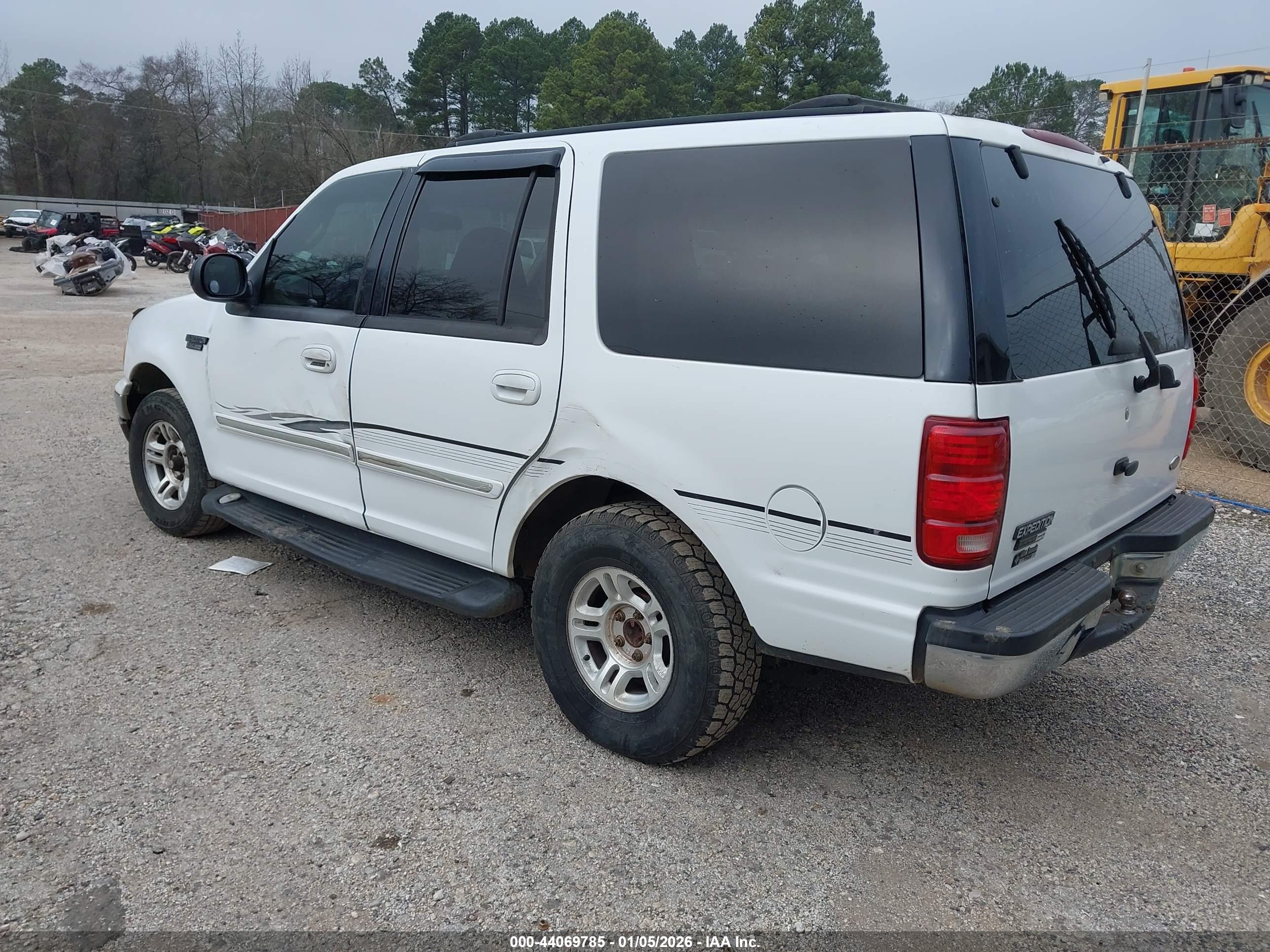 FORD EXPEDITION image 3